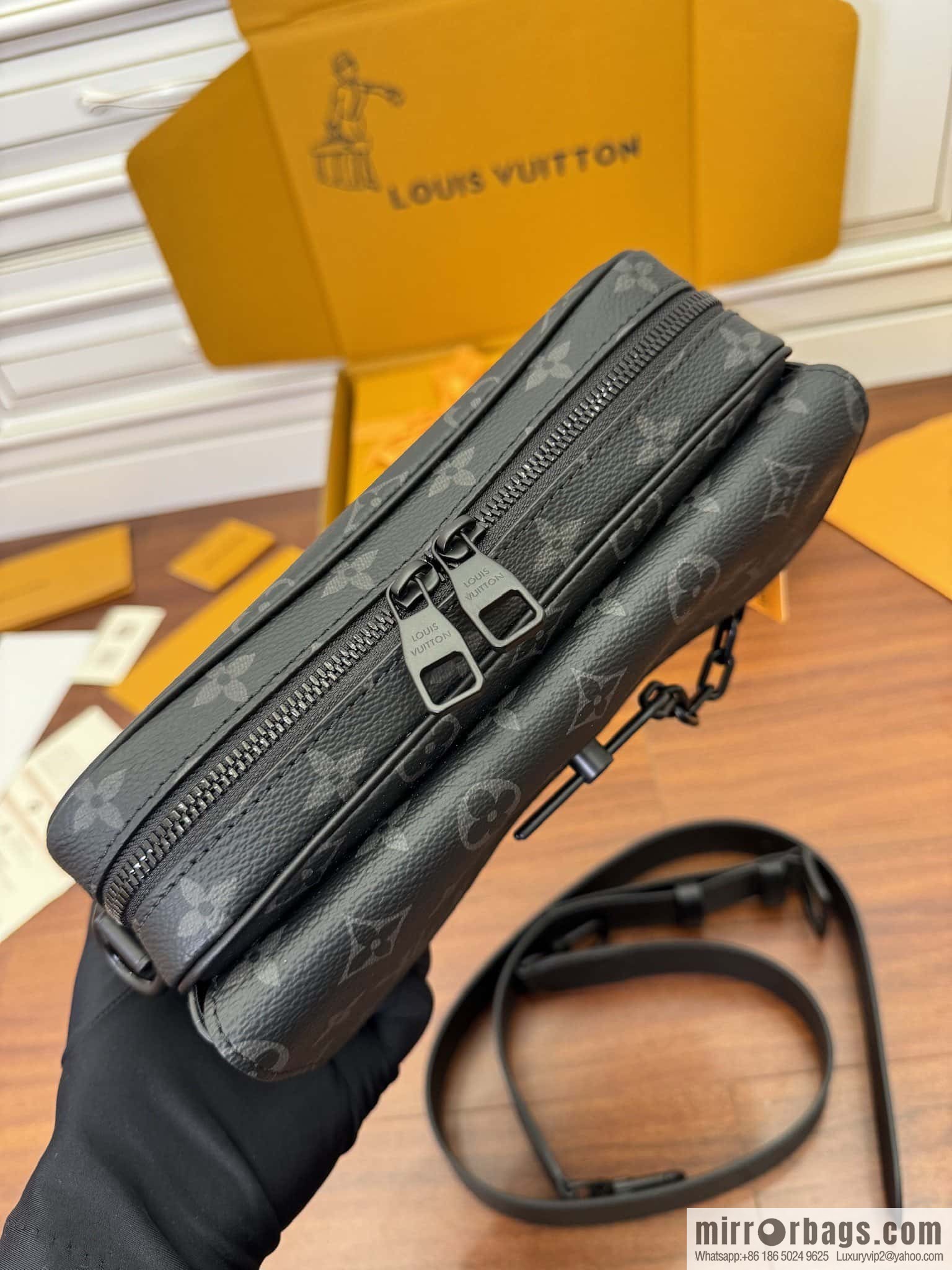 LV M46795 Steamer Messenger