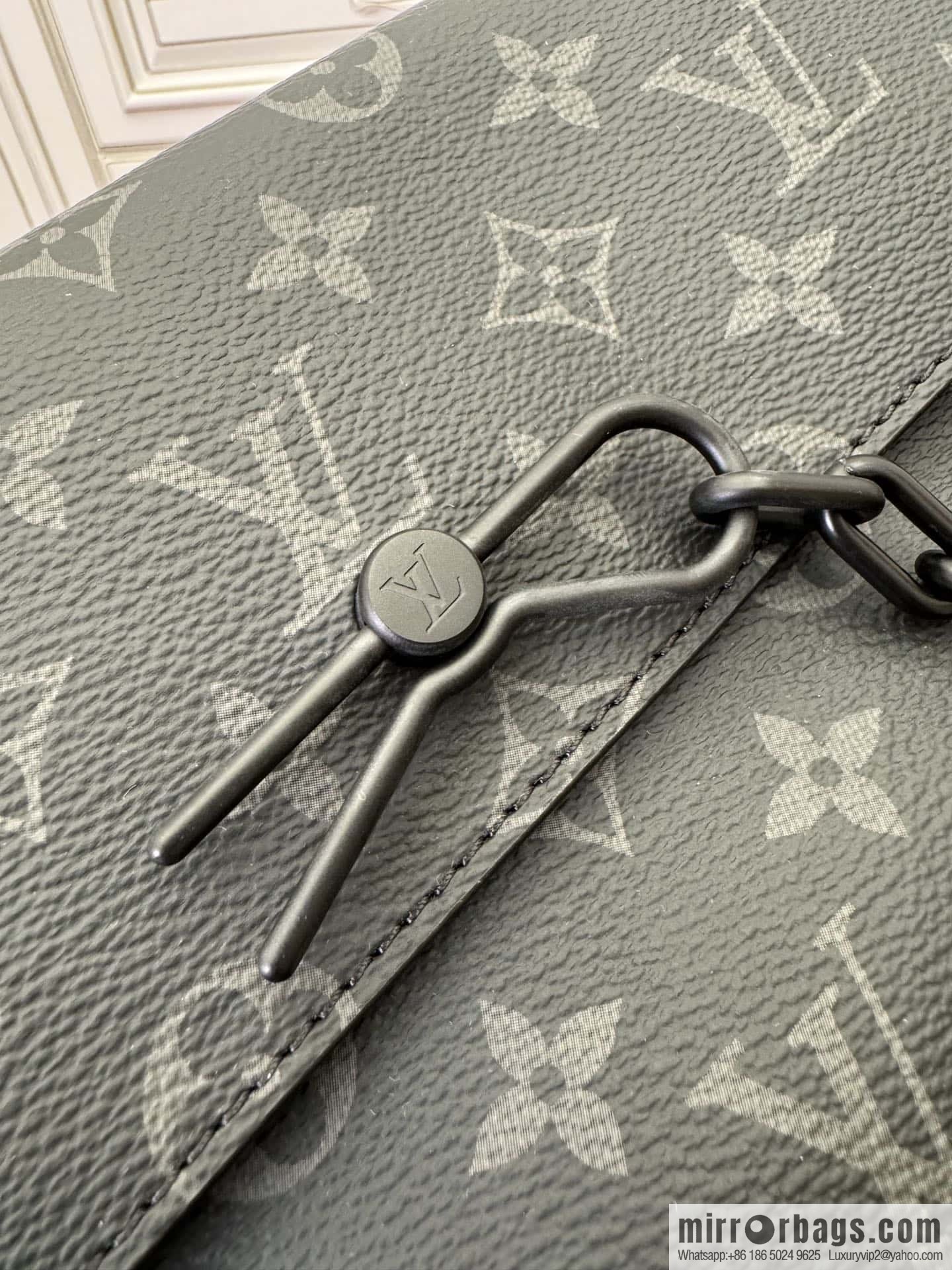 LV M46795 Steamer Messenger