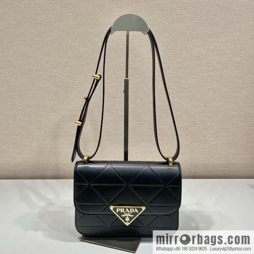 PRADA new triangular rhombus flight attendant bag 🎉 1BD320