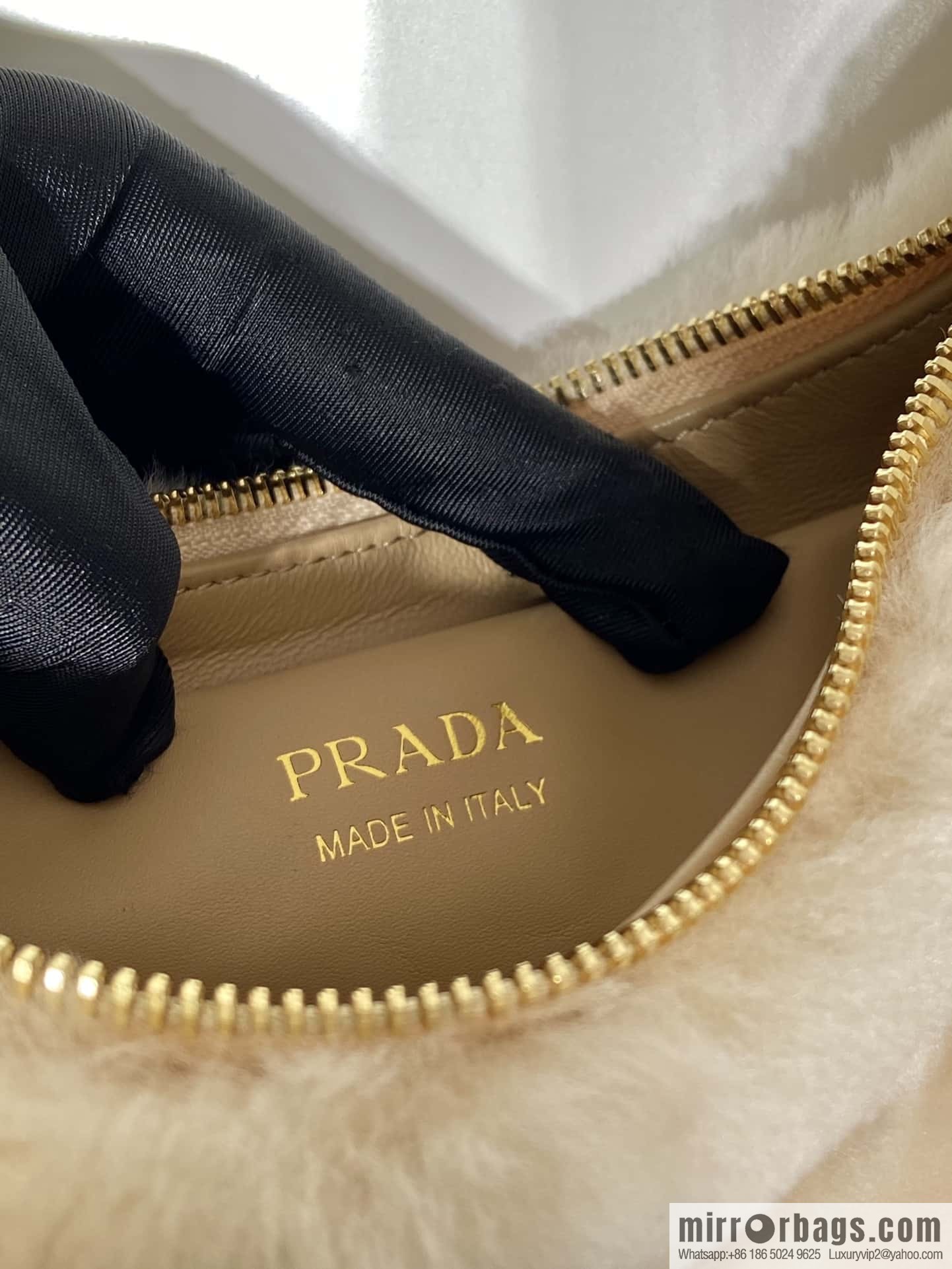 PRADA Moon handbag 🎉 1BC194 shoulder strap/wool