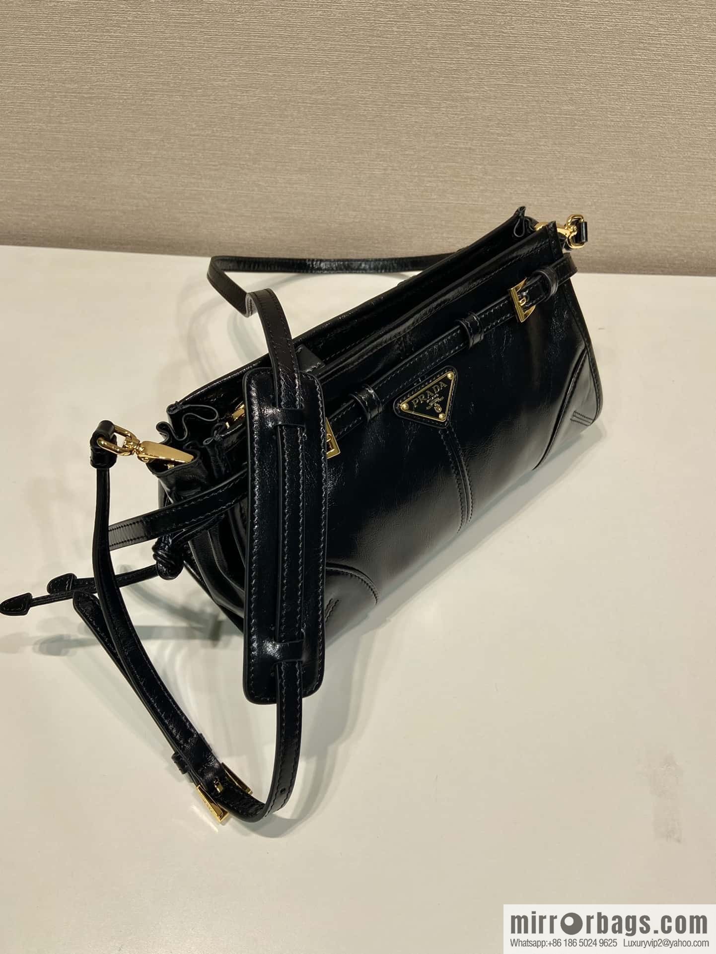 PRADA LusSolf oil wax leather oblique span bag 🎉 1BA215