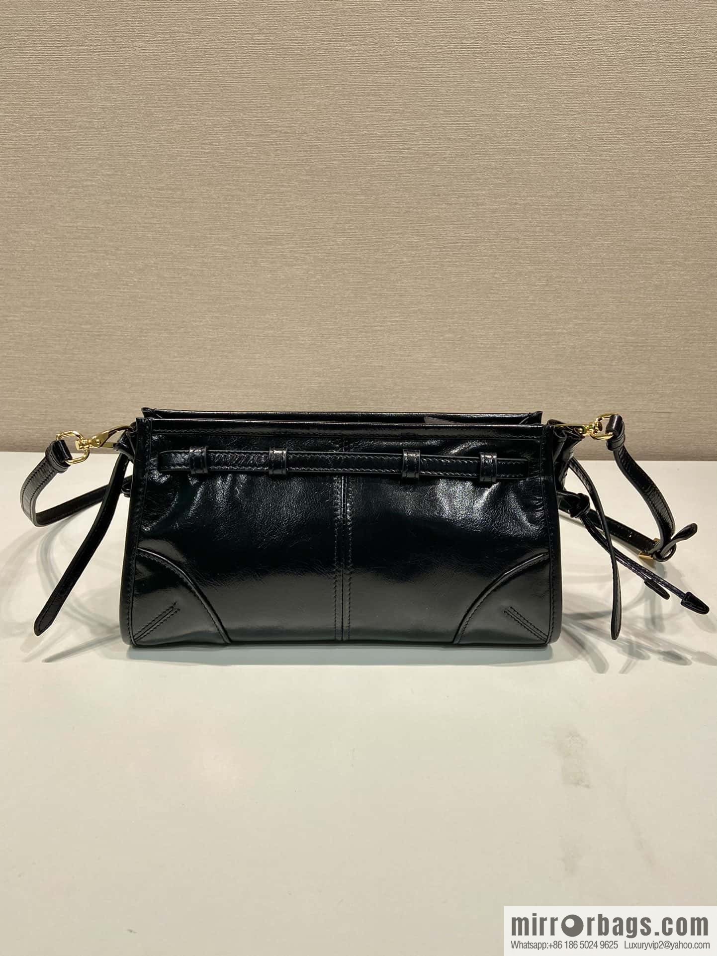 PRADA LusSolf oil wax leather oblique span bag 🎉 1BA215