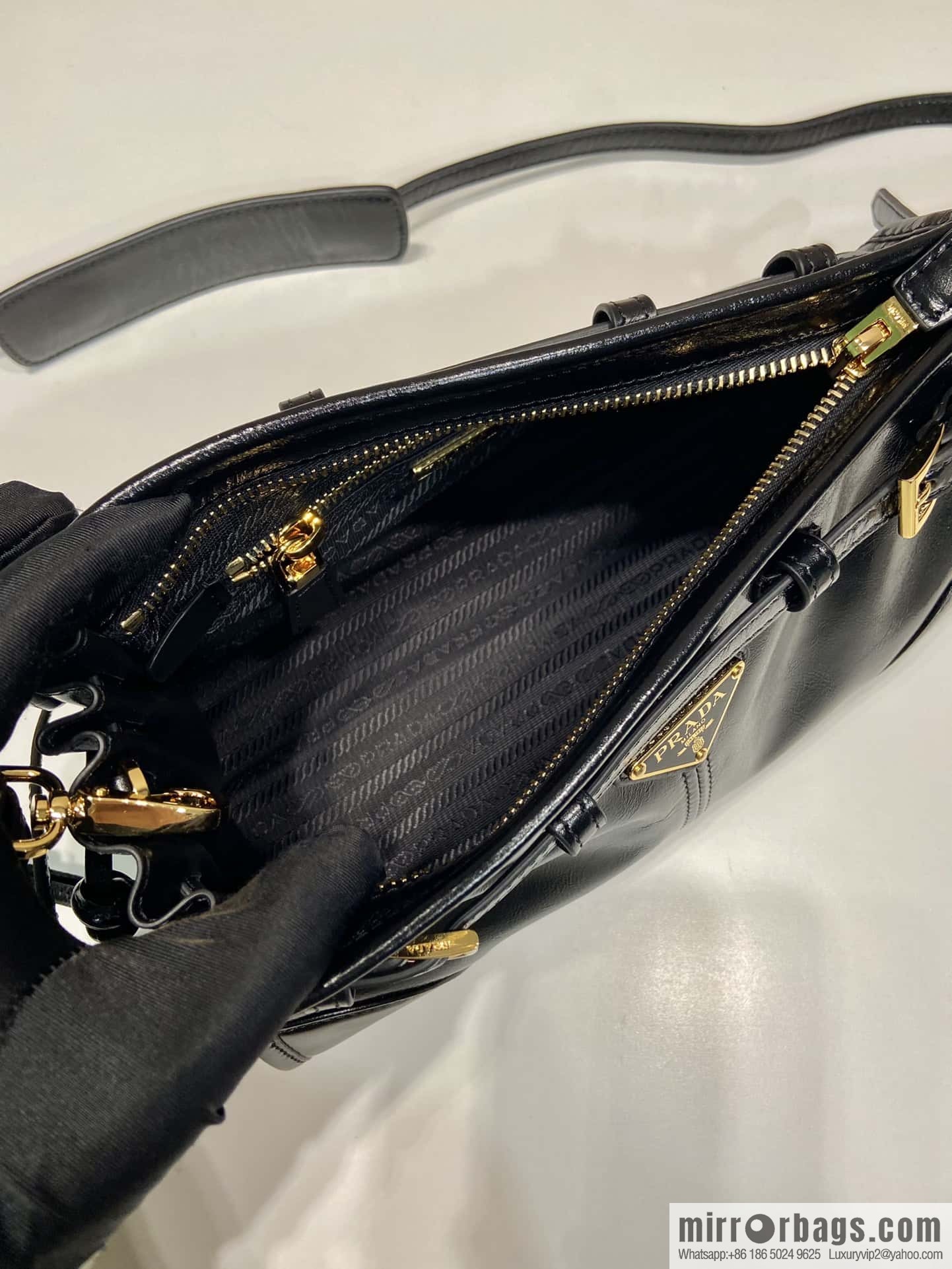 PRADA LusSolf oil wax leather oblique span bag 🎉 1BA215