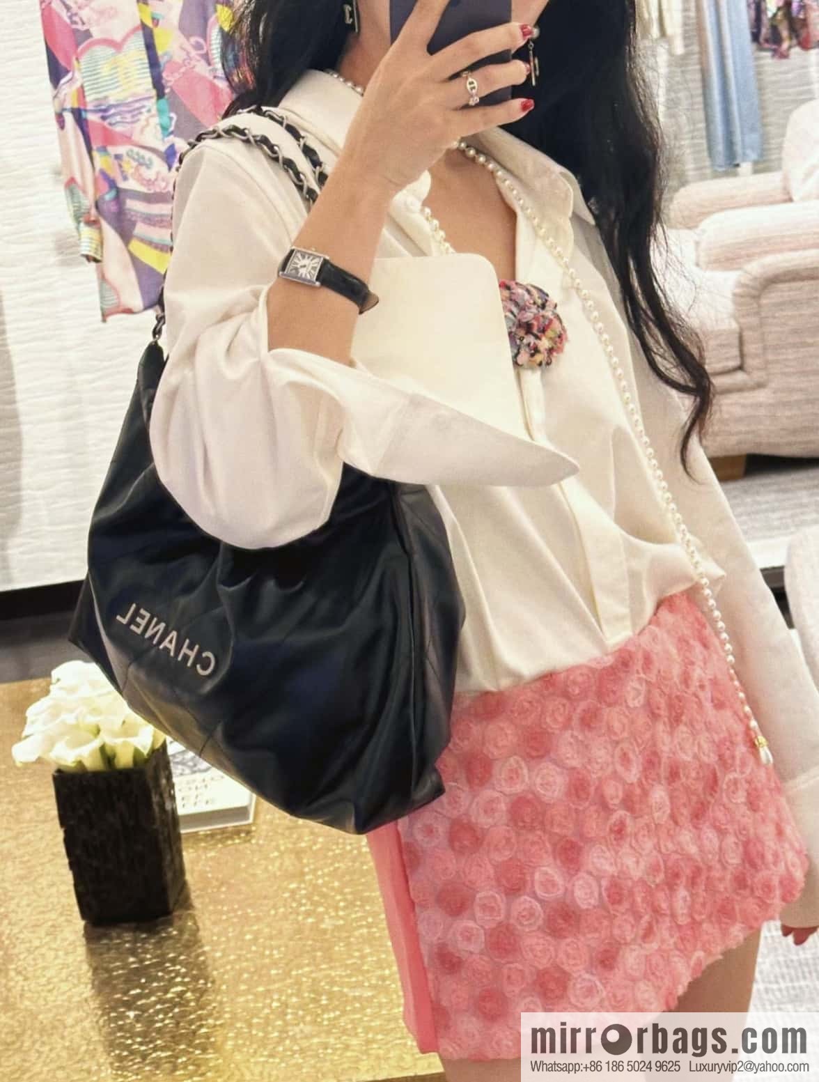 CHANEL 24C horizontal 22 handbag AS4486 black silver buckle