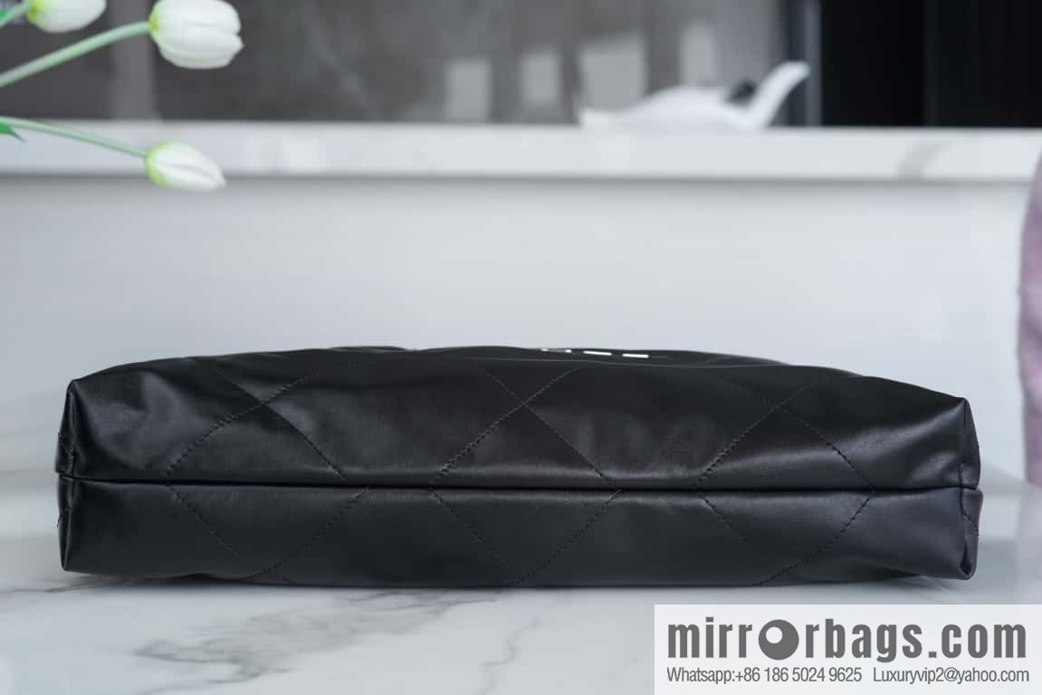 CHANEL 24C horizontal 22 handbag AS4486 black silver buckle