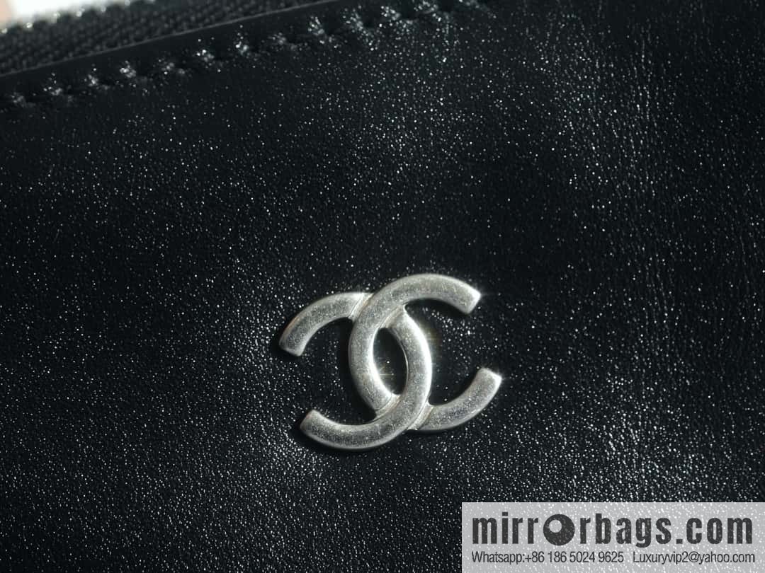 CHANEL 24C horizontal 22 handbag AS4486 black silver buckle