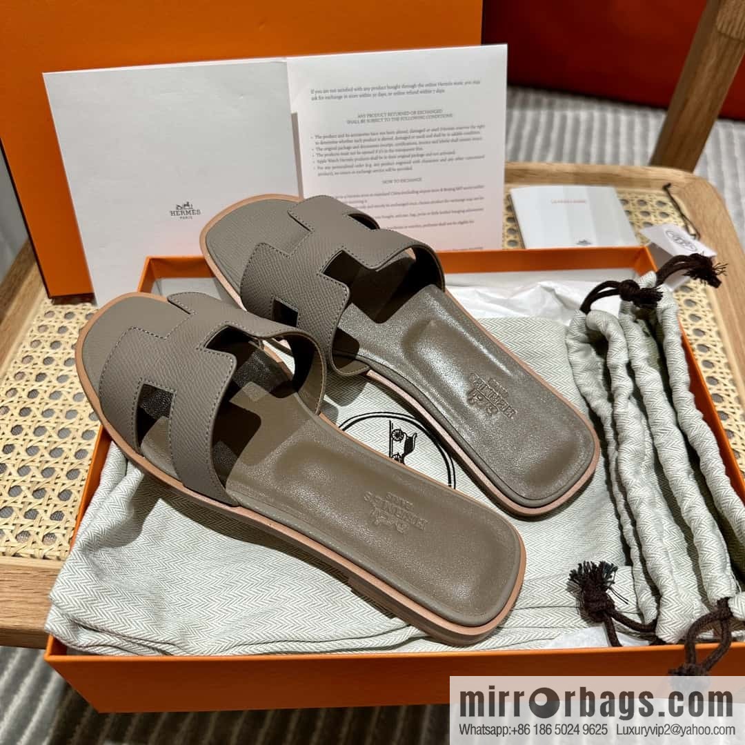 Hermès leather outsole H slippers