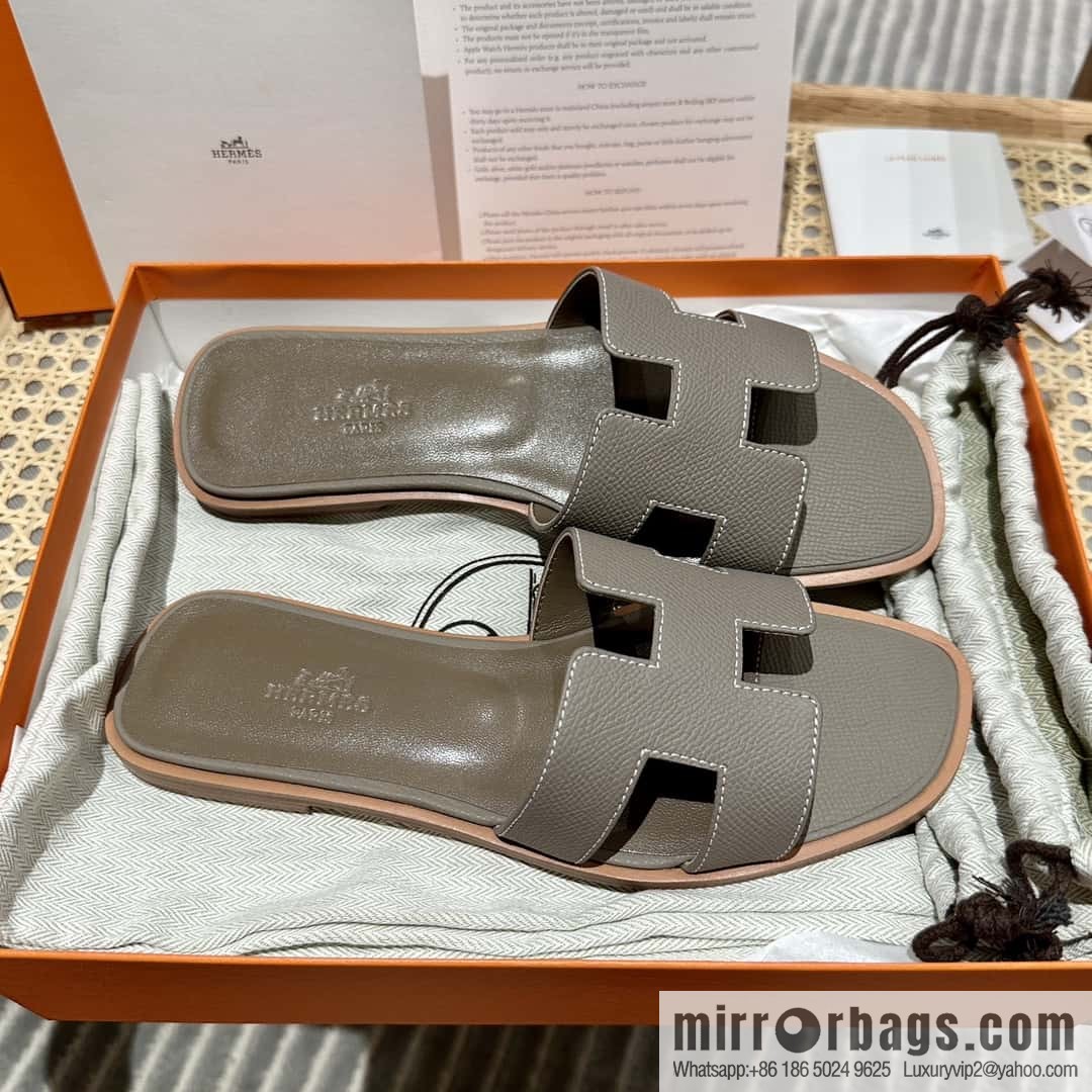 Hermès leather outsole H slippers