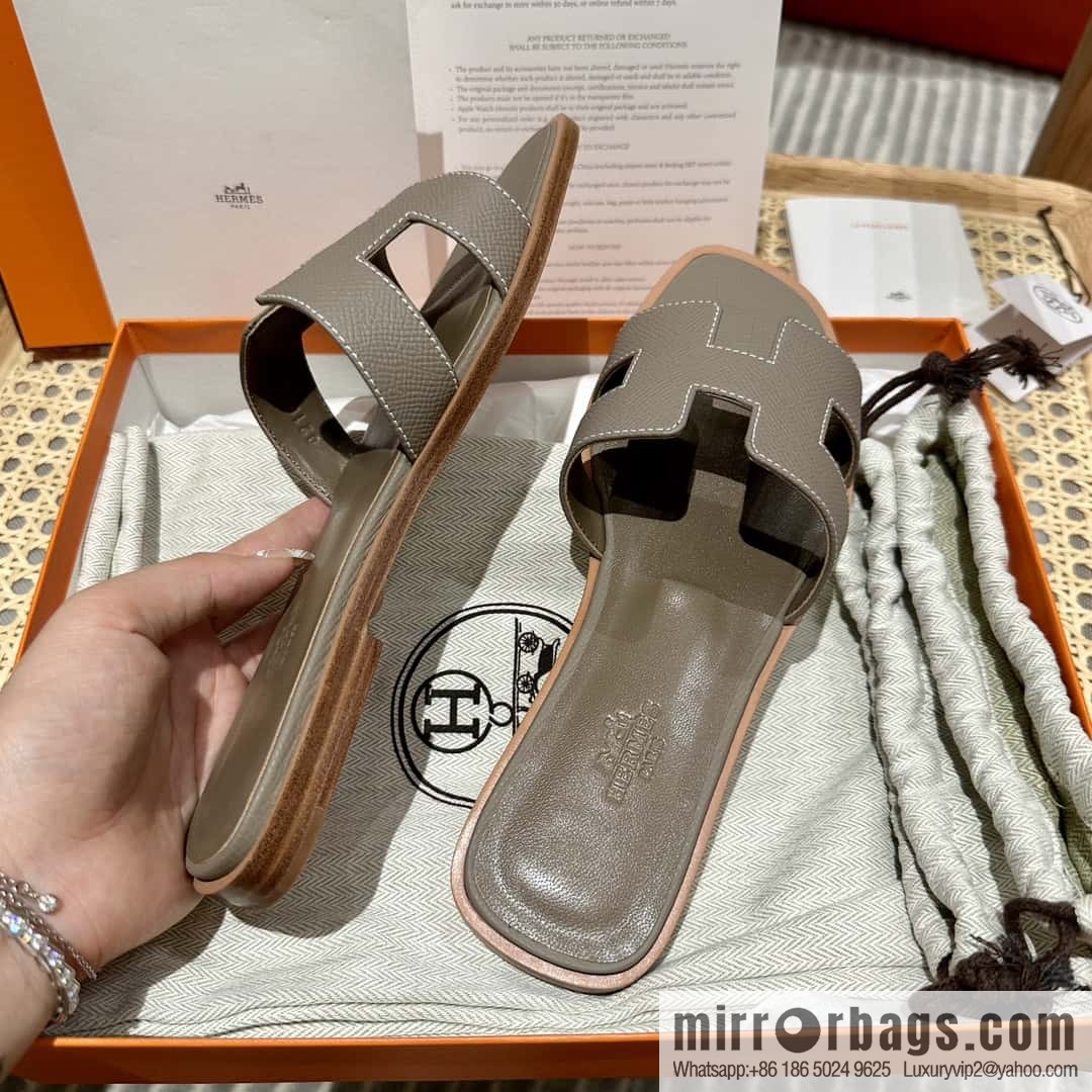 Hermès leather outsole H slippers
