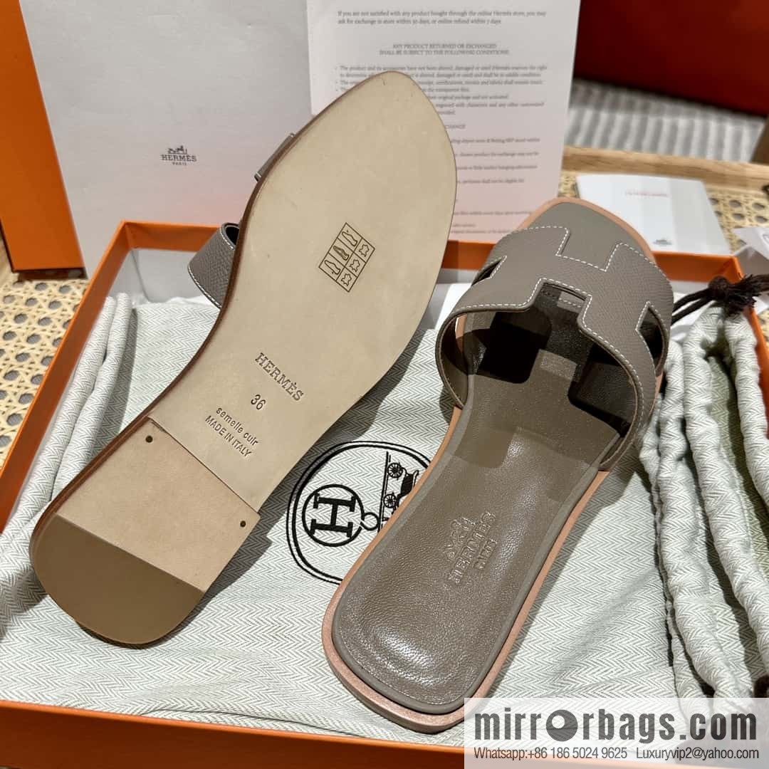 Hermès leather outsole H slippers