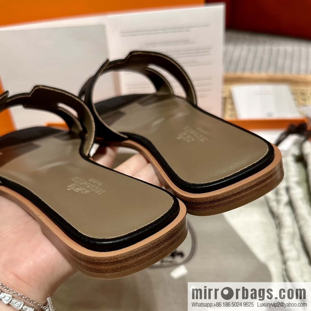 Hermès leather outsole H slippers