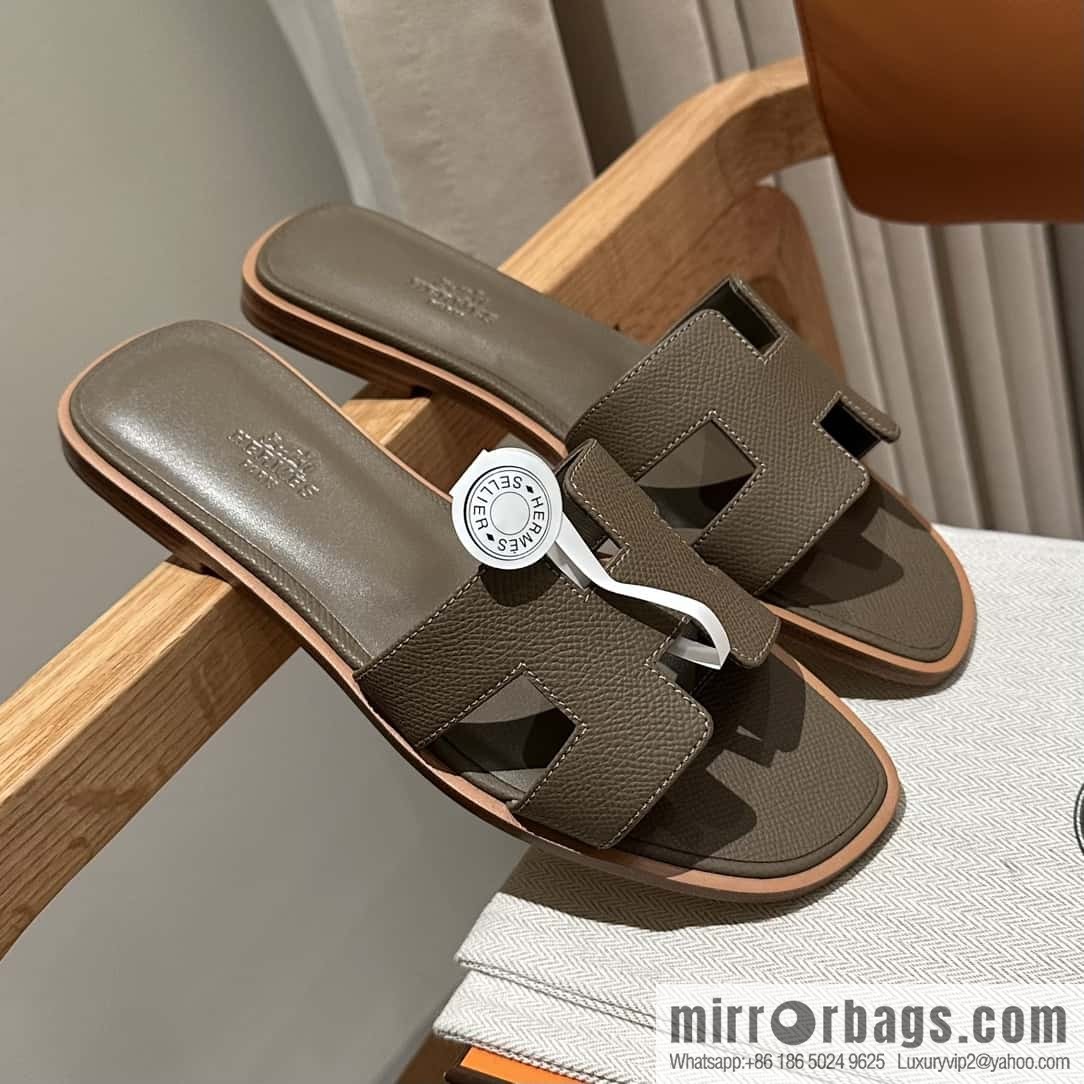 Hermes, classic slippers.