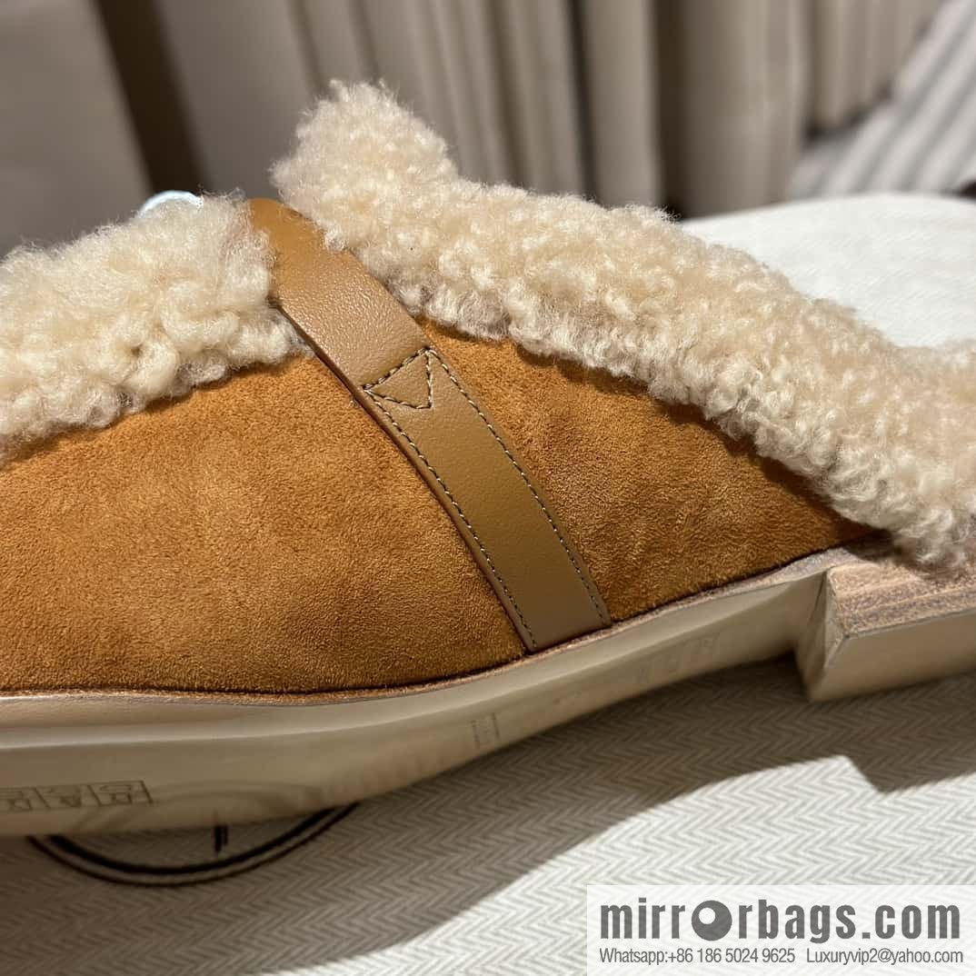 Hermes kelly muller hairy tow