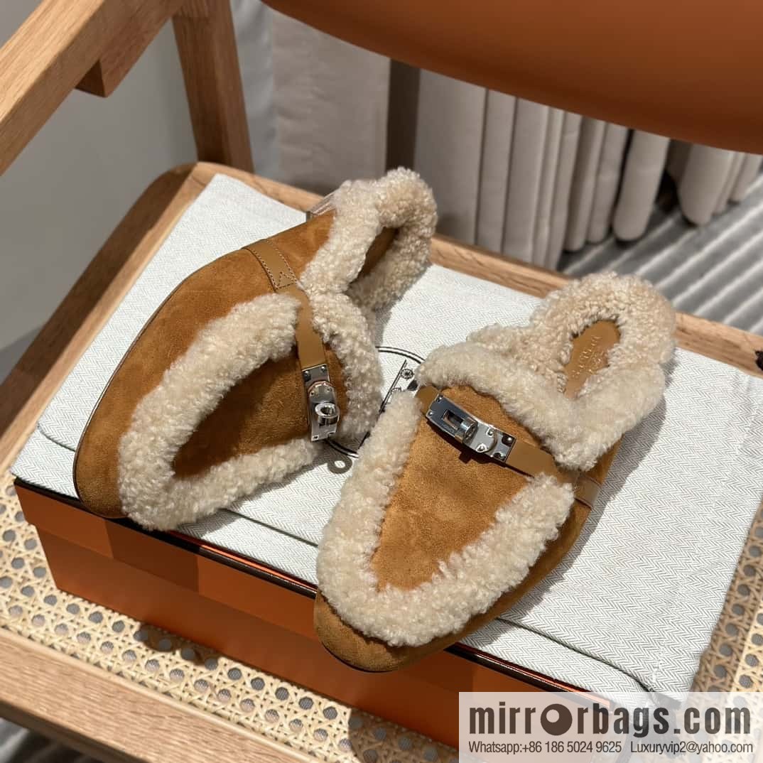 Hermes kelly muller hairy tow