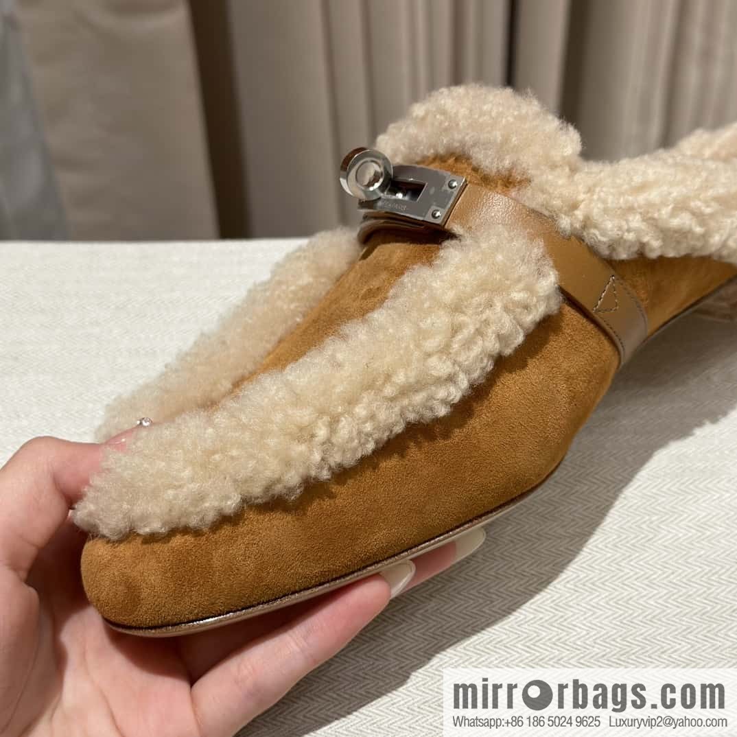 Hermes kelly muller hairy tow