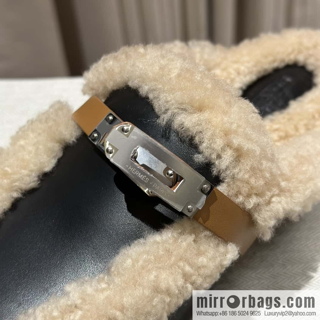 Hermes kelly muller hairy tow