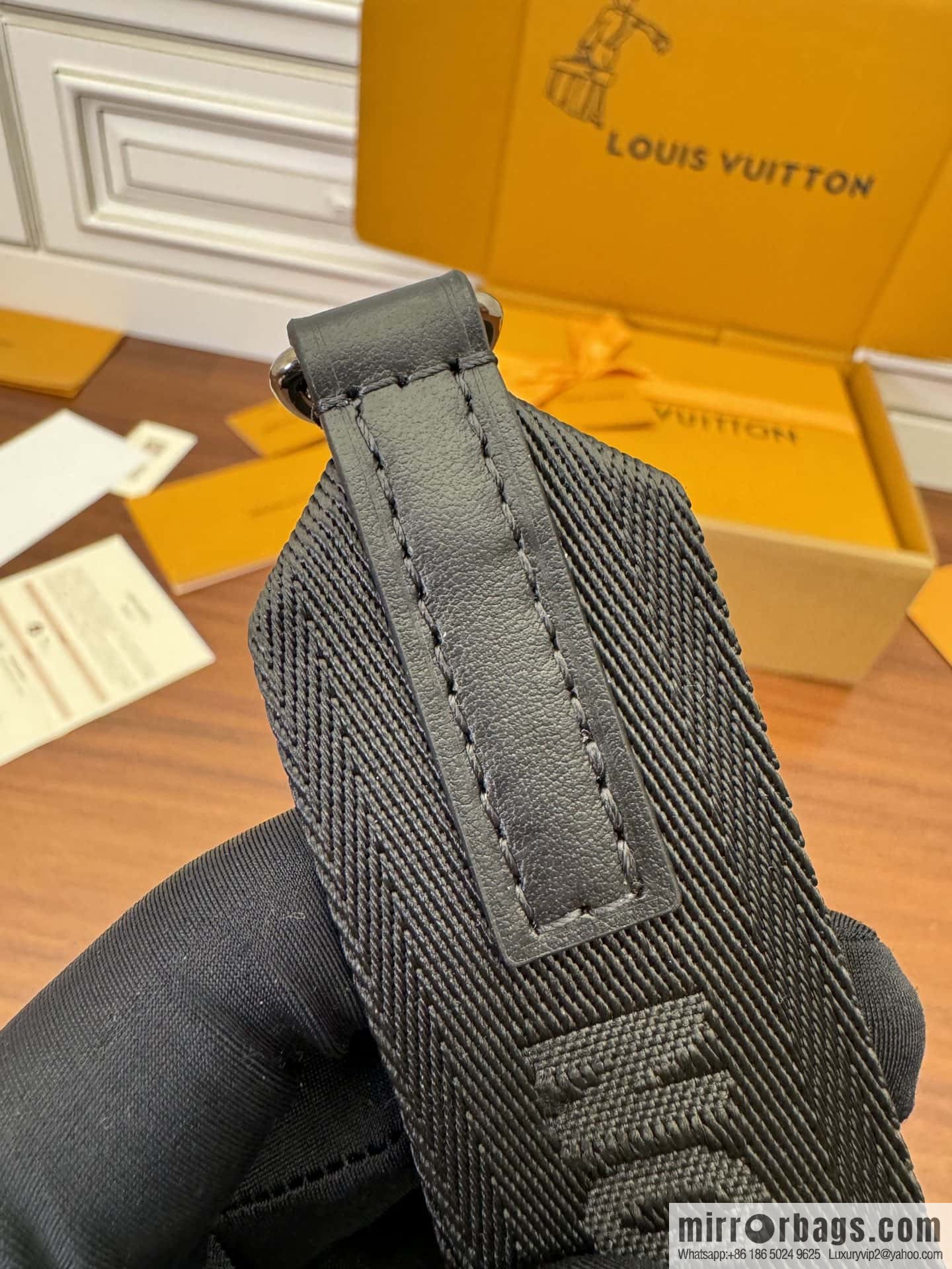 LV M82769 Nano Christopher