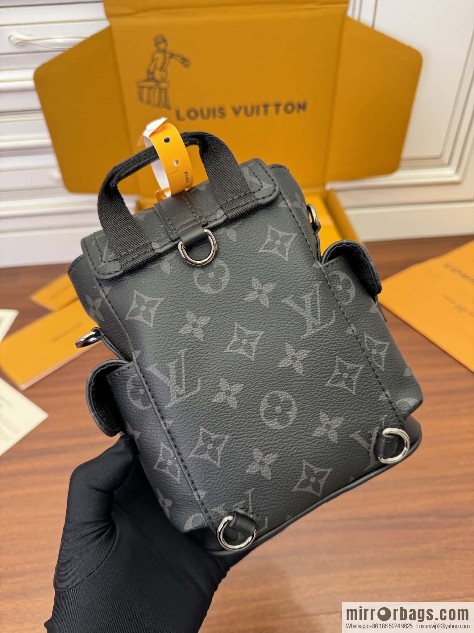 LV M82769 Nano Christopher