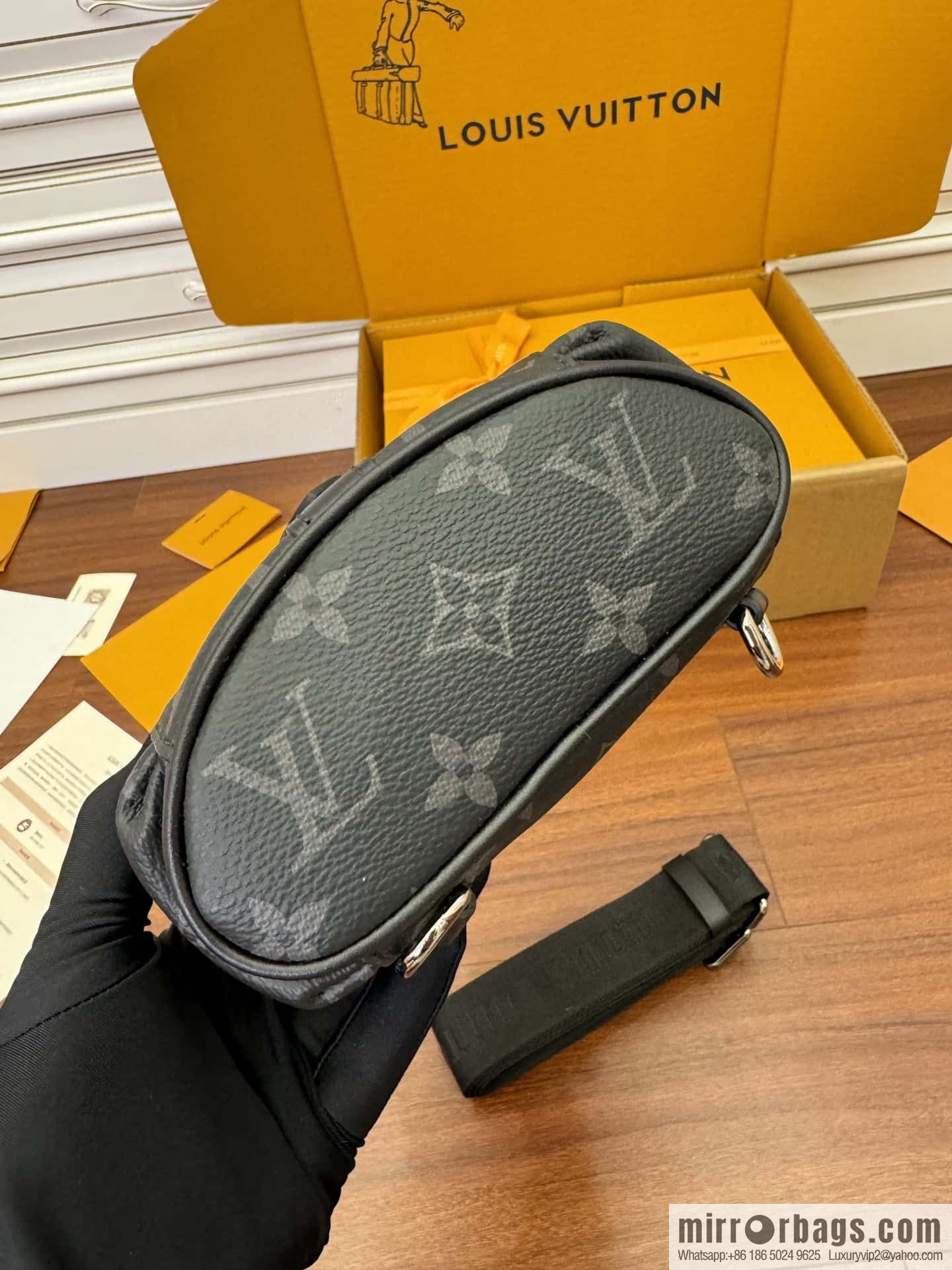 LV M82769 Nano Christopher