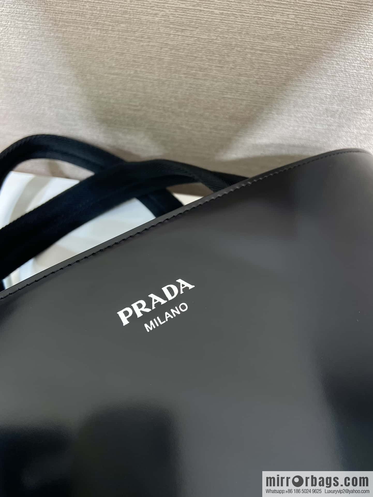 PRADA smooth tote bag 🎉 2VG113 smooth