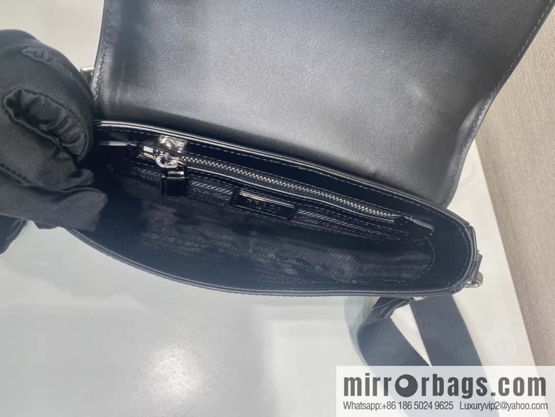 PRADA Saffiano leather (fabric) shoulder bag 2VD059