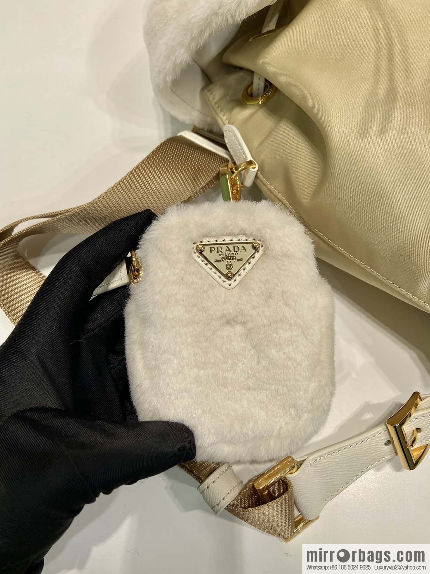 PRADA wool backpack 🎉 1BZ074
