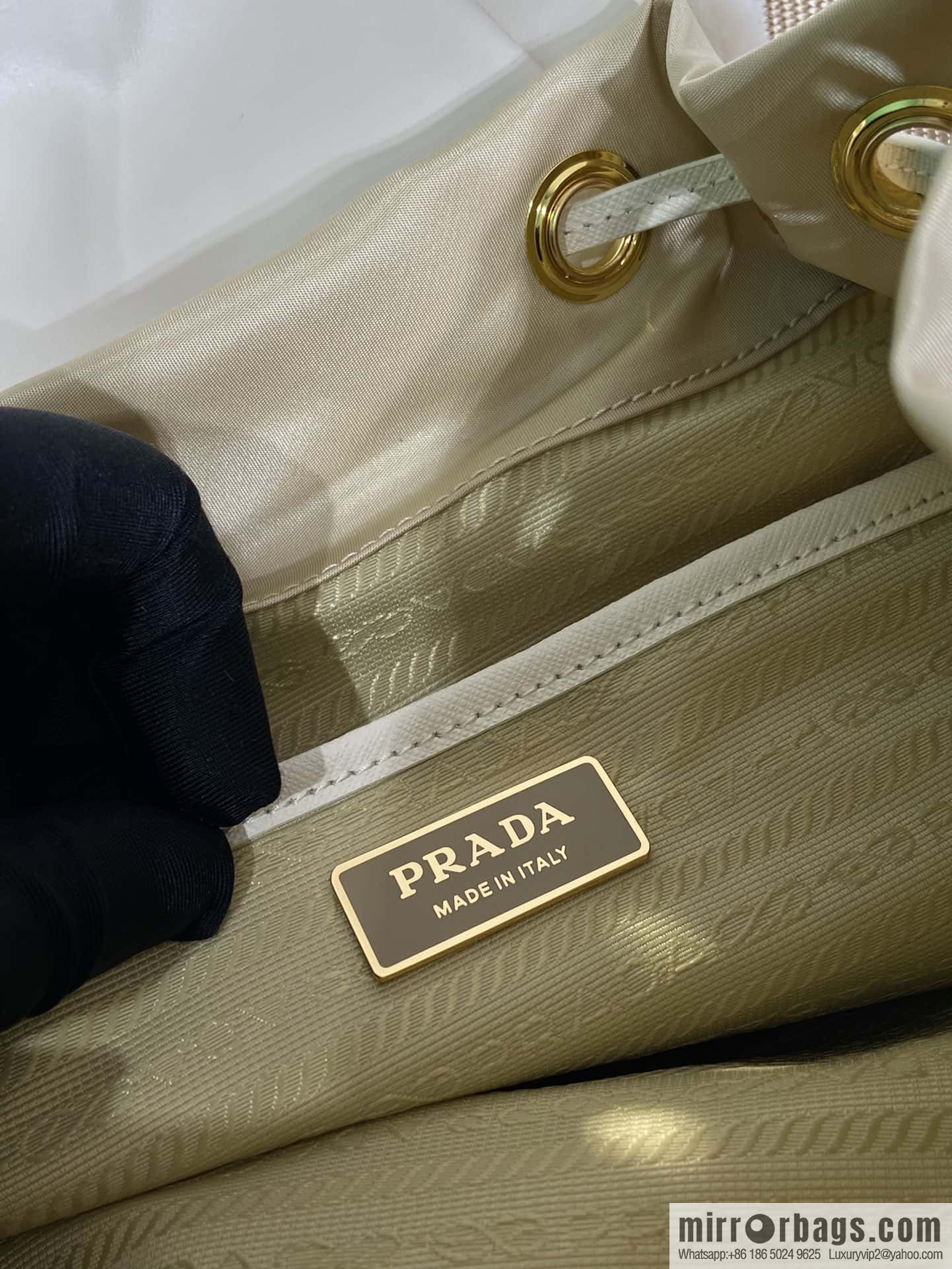 PRADA wool backpack 🎉 1BZ074