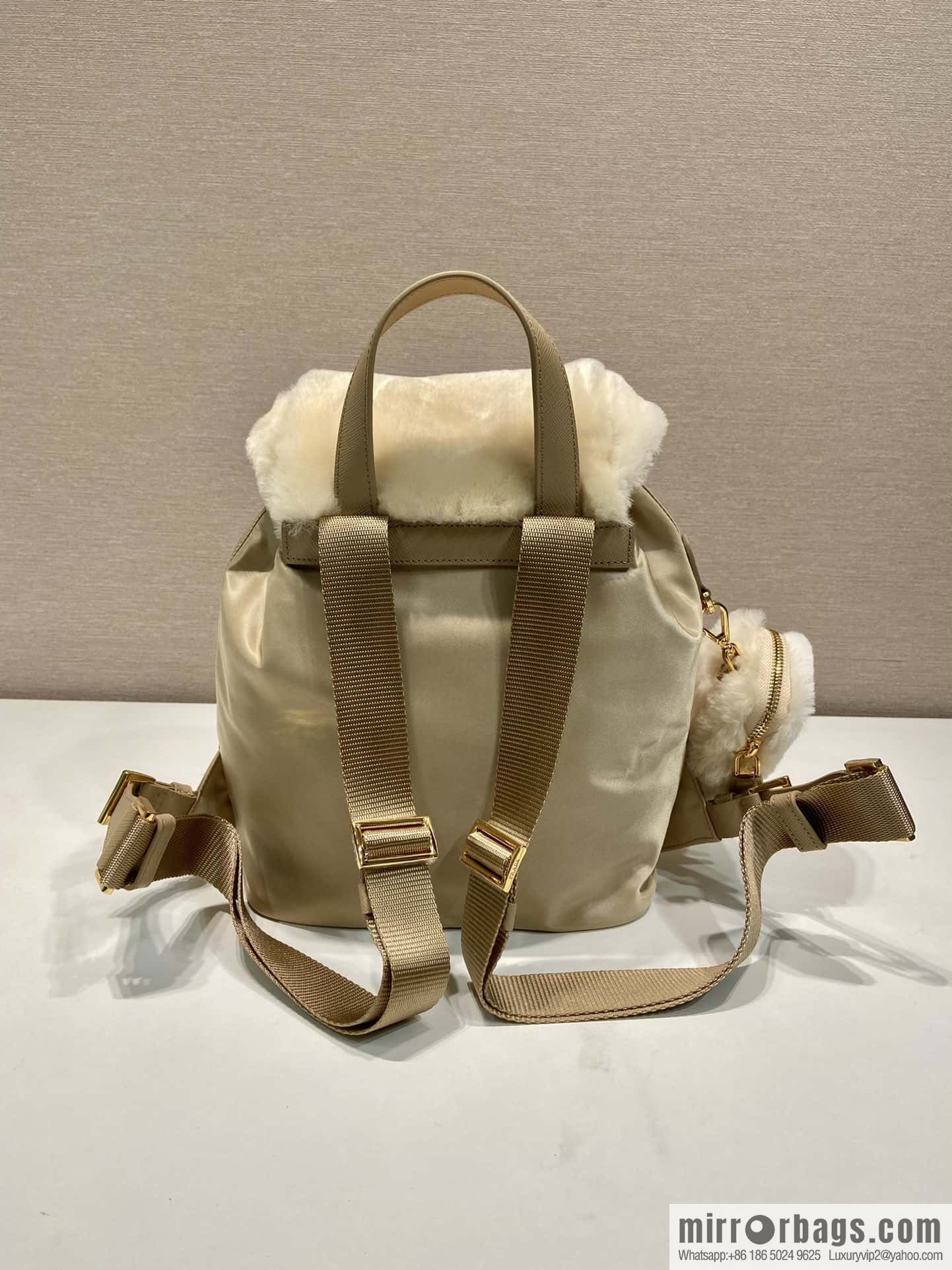 PRADA wool backpack 🎉 1BZ074