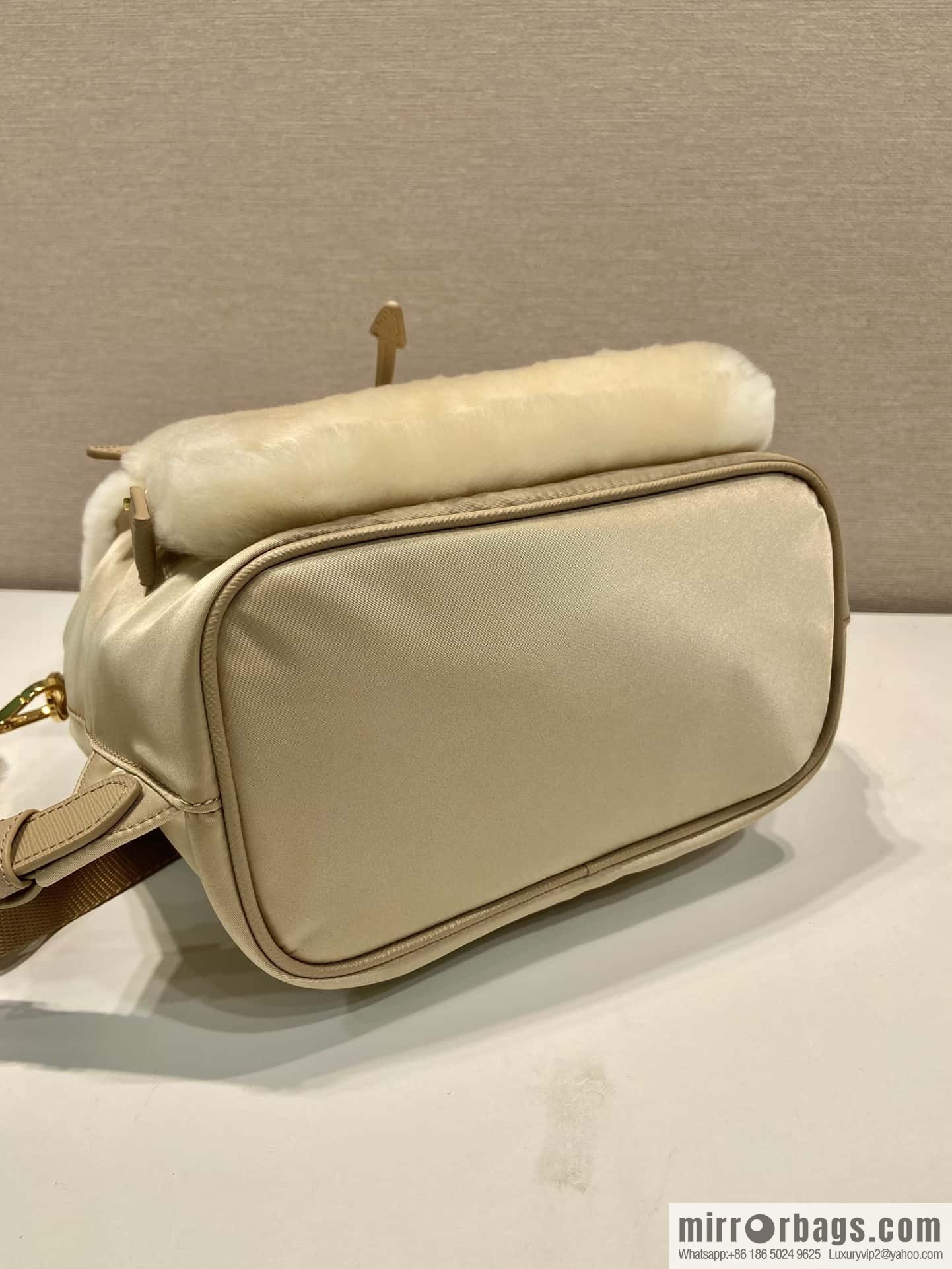 PRADA wool backpack 🎉 1BZ074