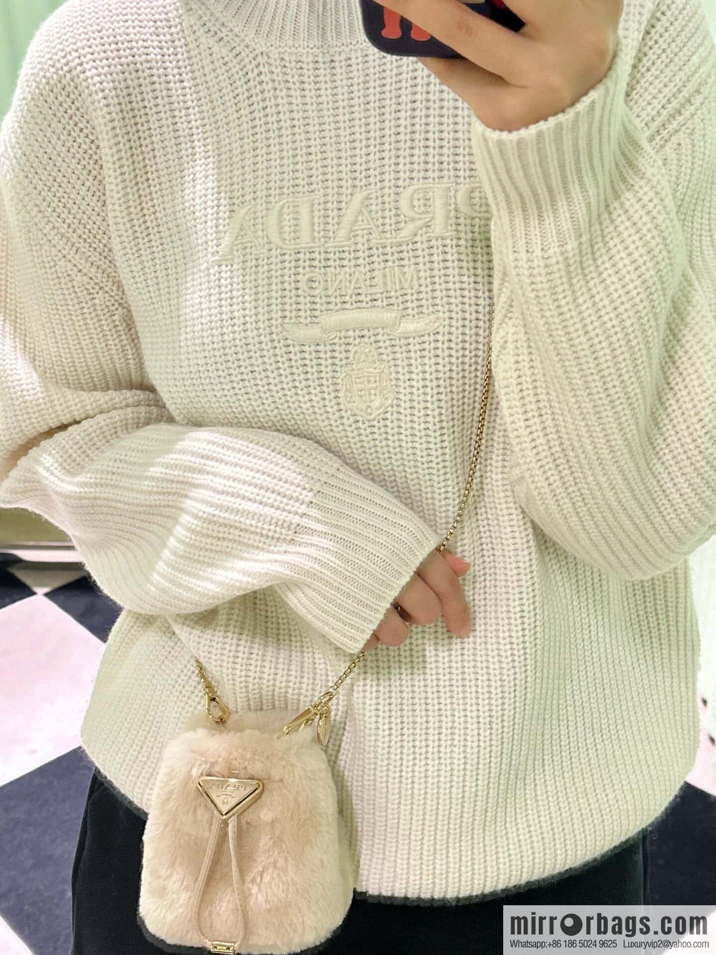 PRADA mini mini bucket bag 🎉 1NR016