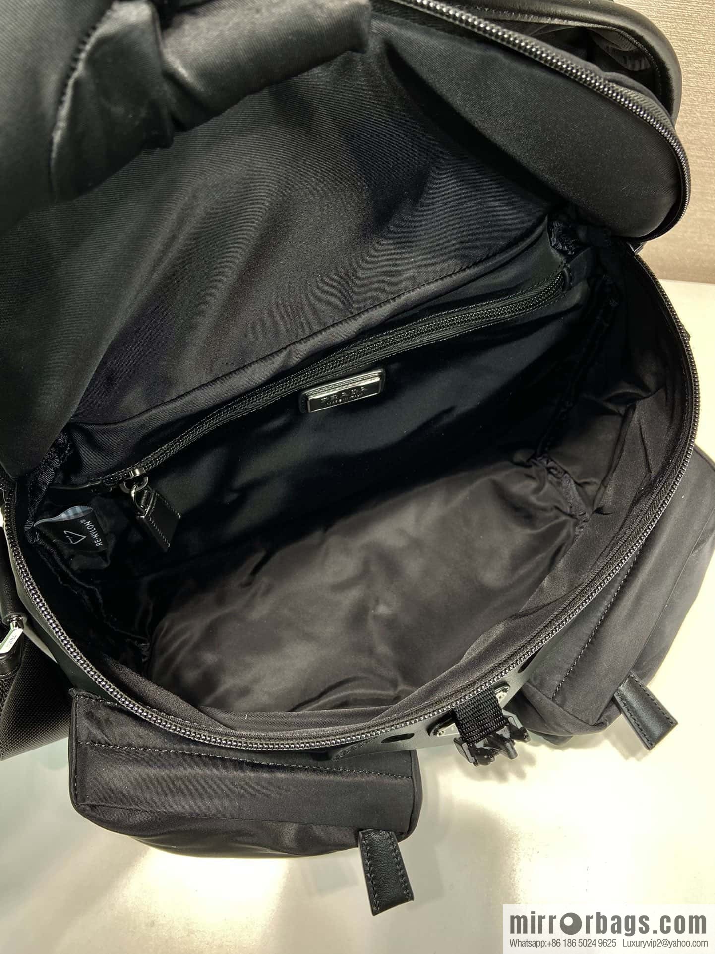 PRADA new men's bag 🎉 2VD062 oblique span bag