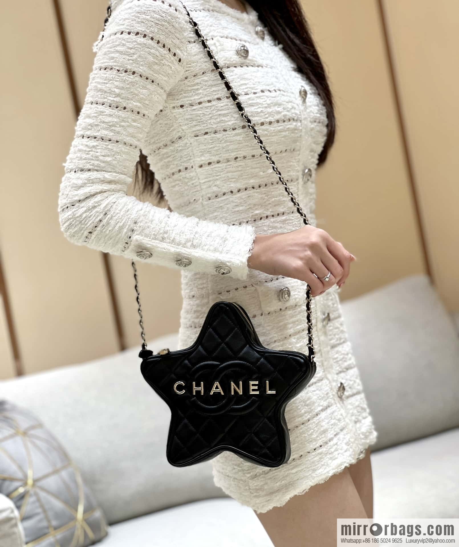 CHANEL 24C Early Spring Vacation Series Limited Edition Star Bag AS4579 black