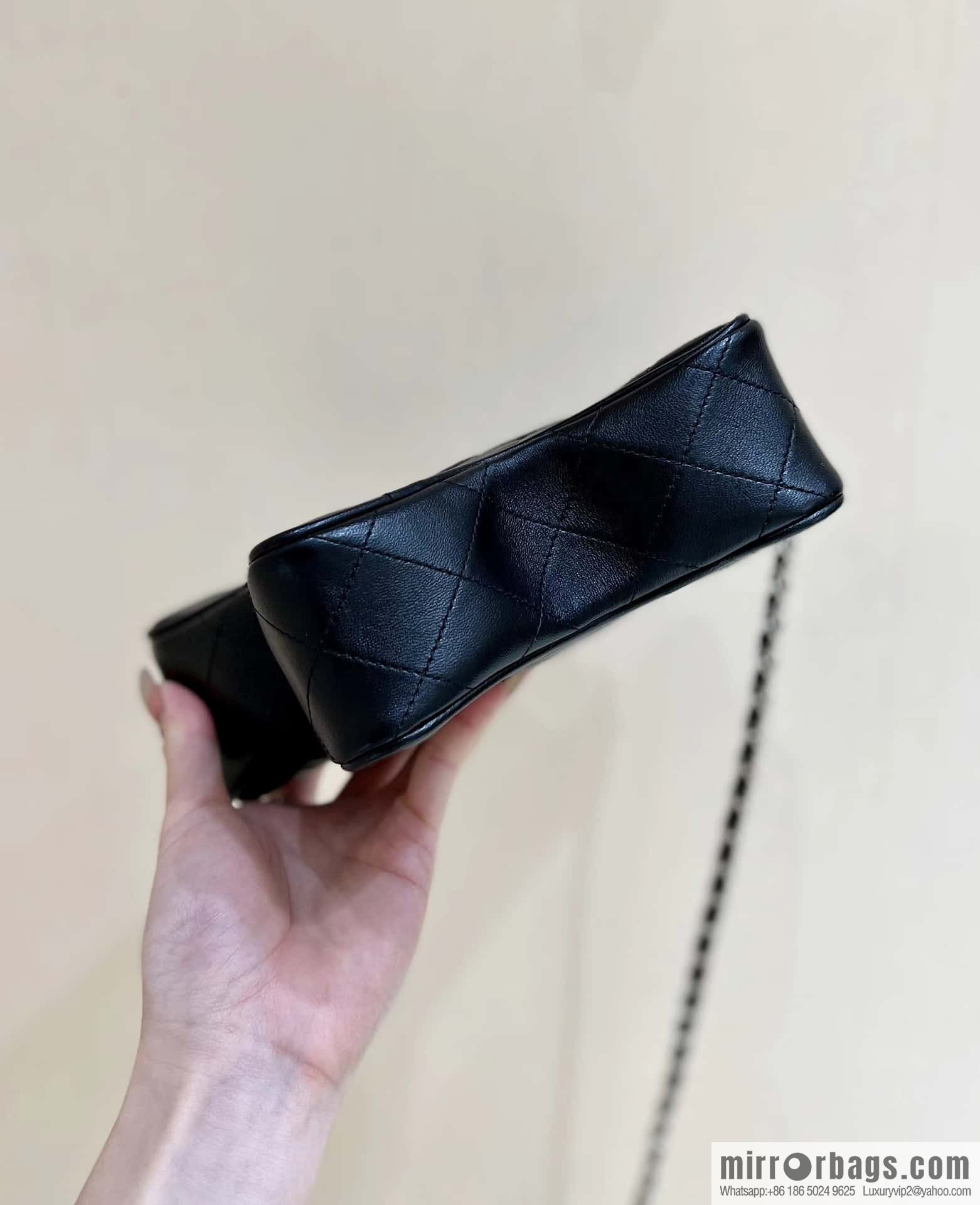 CHANEL 24C Early Spring Vacation Series Limited Edition Star Bag AS4579 black