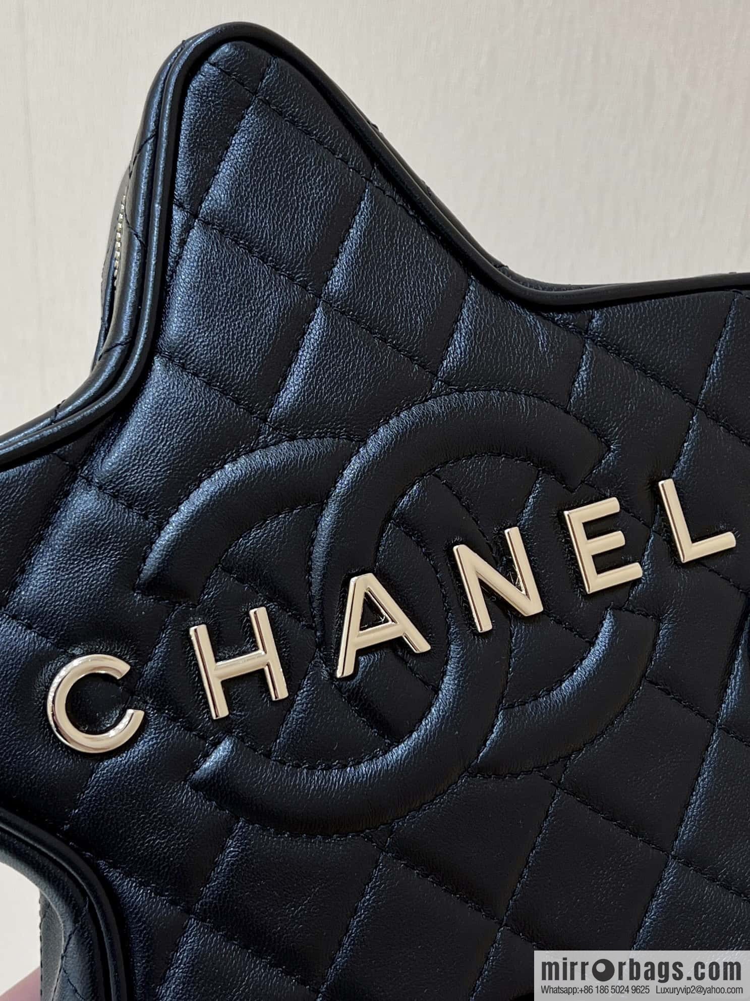 CHANEL 24C Early Spring Vacation Series Limited Edition Star Bag AS4579 black