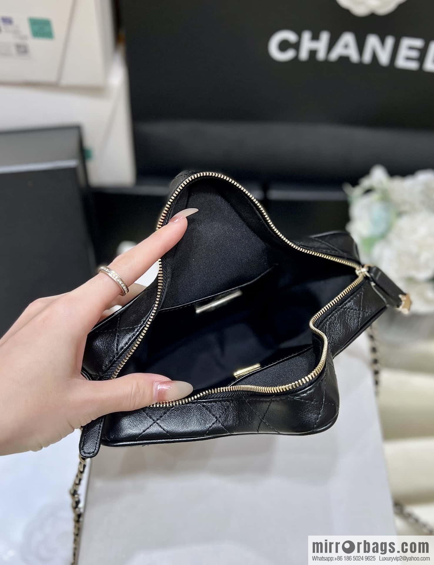 CHANEL 24C Early Spring Vacation Series Limited Edition Star Bag AS4579 black