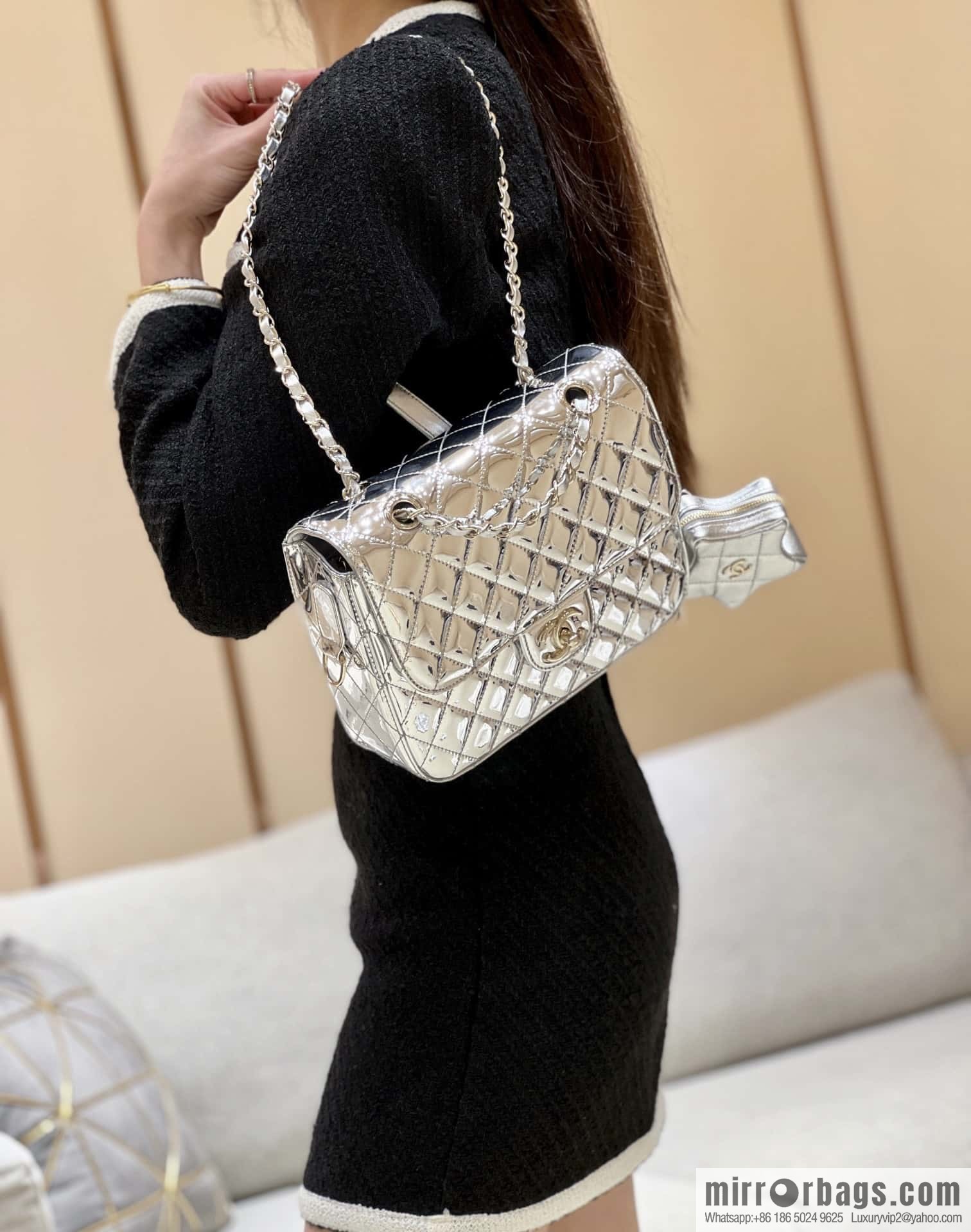 CHANEL 24C early spring vacation series catwalk patent leather double backpack AS4649