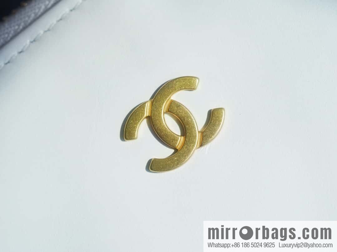 CHANEL 24C Horizontal 22 Handbag AS4486 White Gold Buckle