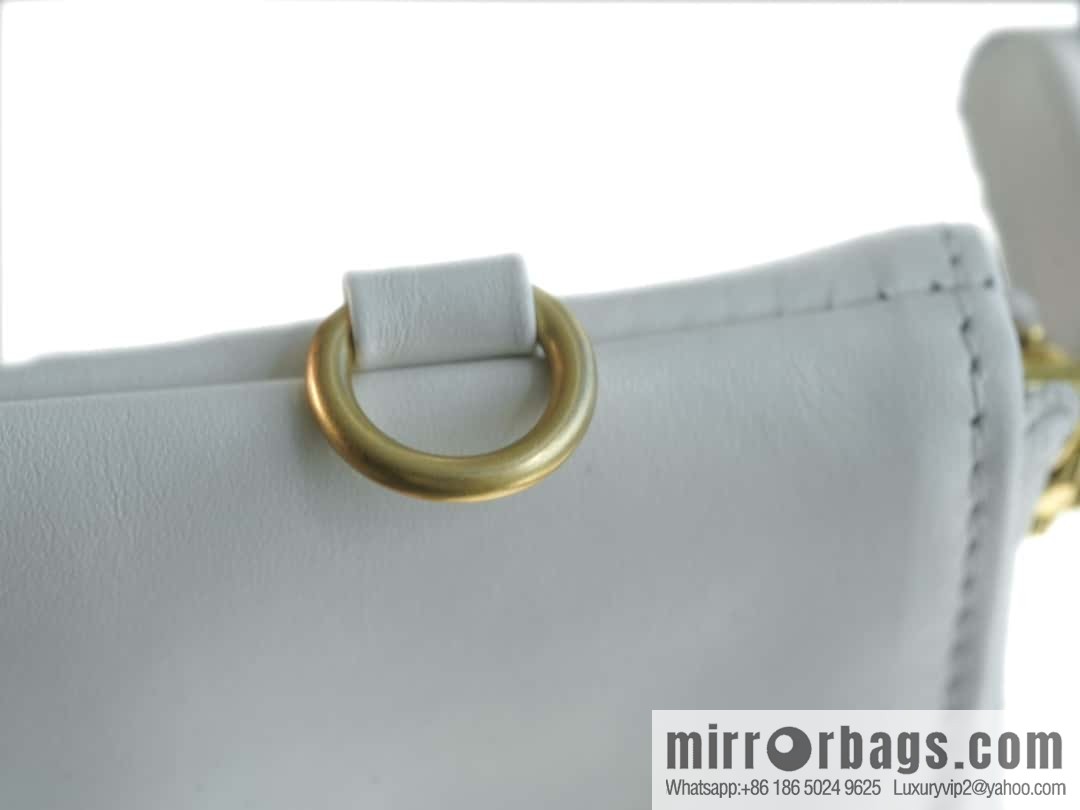 CHANEL 24C Horizontal 22 Handbag AS4486 White Gold Buckle