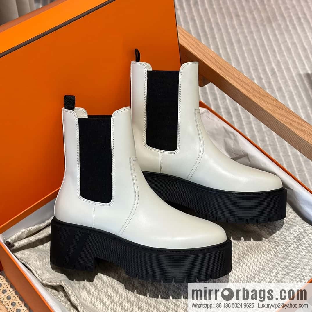 Hermès H's new autumn and winter Chelsea boots