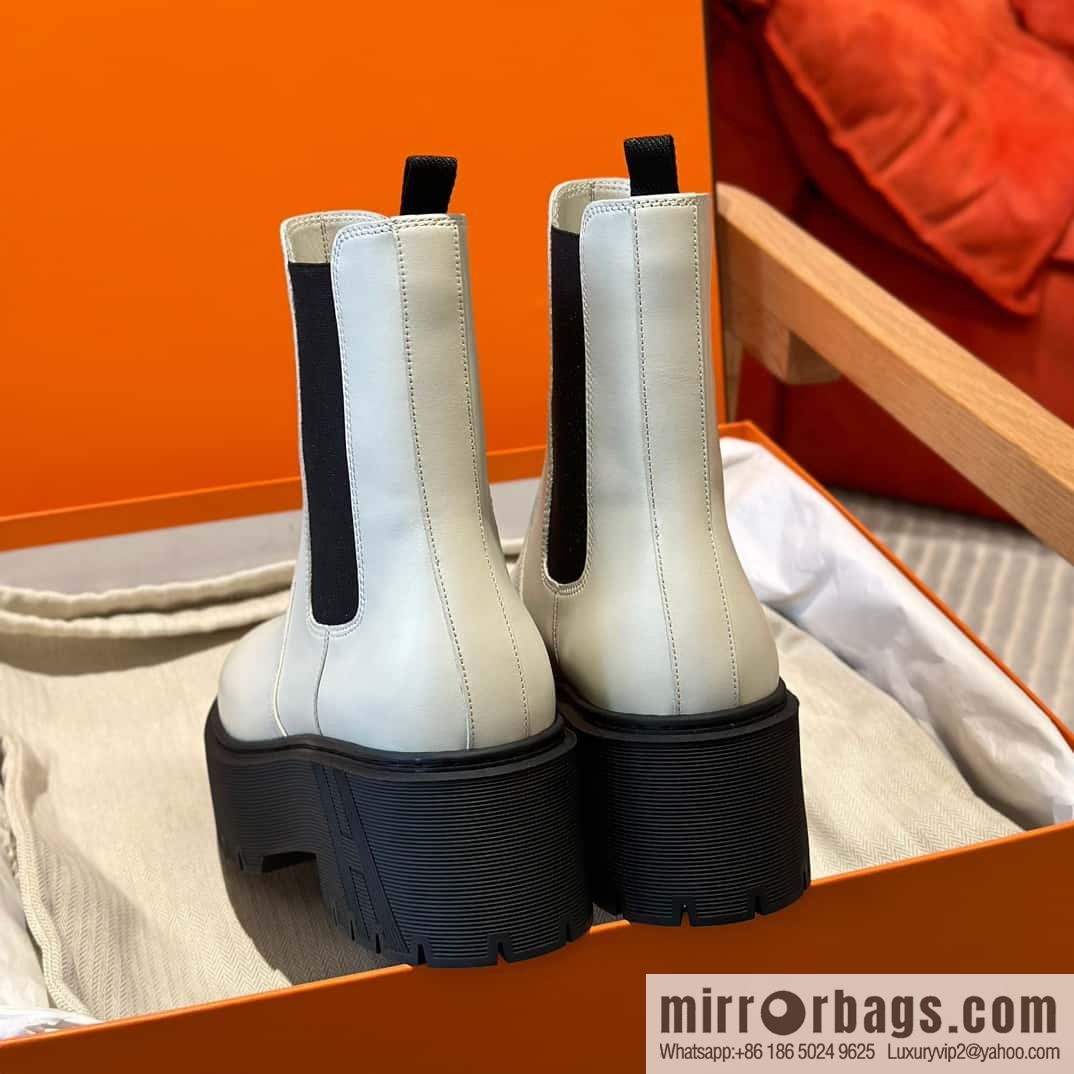 Hermès H's new autumn and winter Chelsea boots