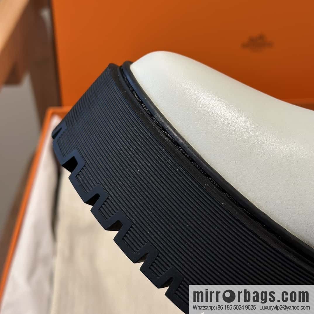 Hermès H's new autumn and winter Chelsea boots