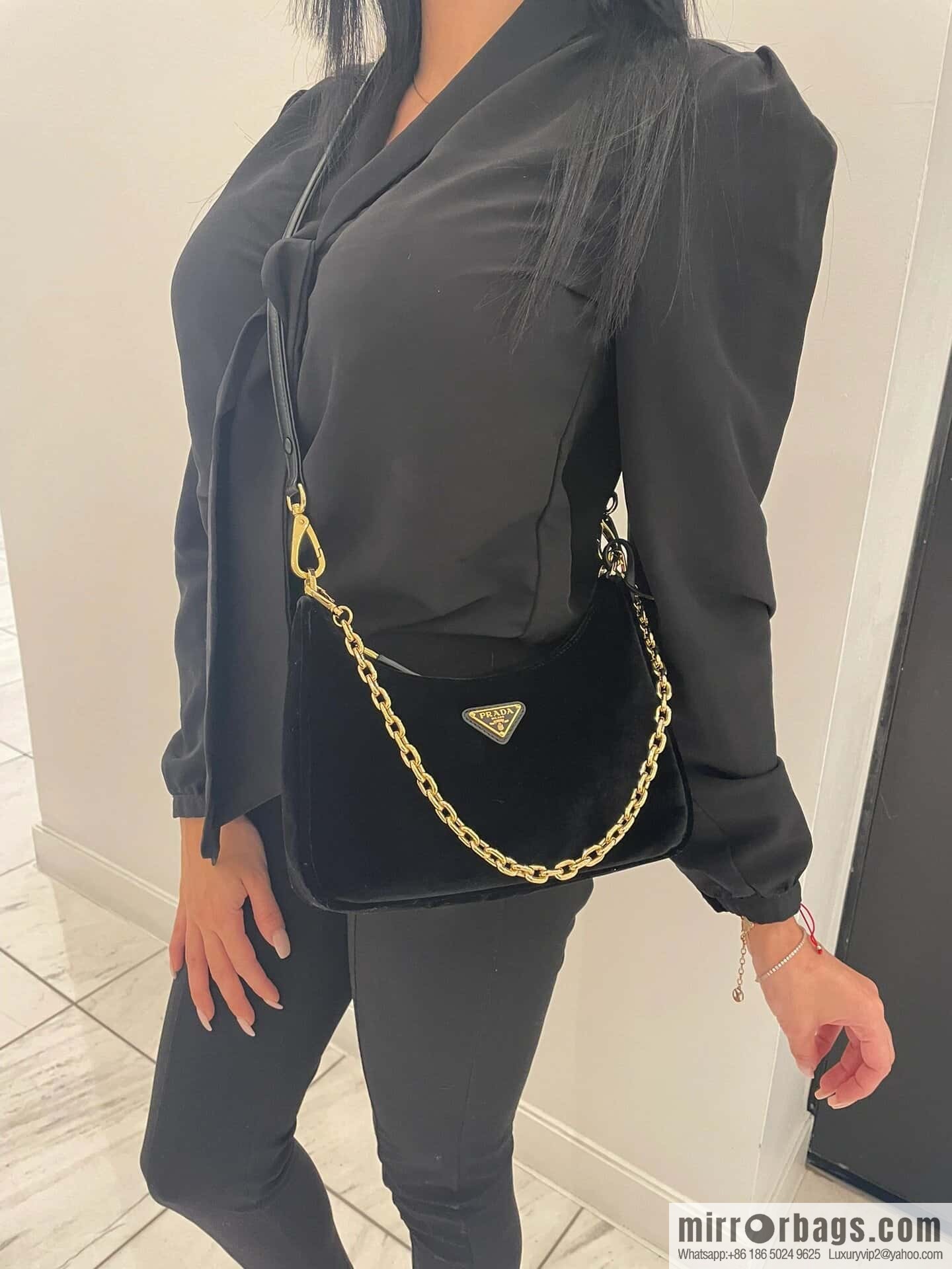 PRADA Velvet Hobo 🎉 1 BC 204 Hand Carry/Underarm Bag/Crossbody Bag