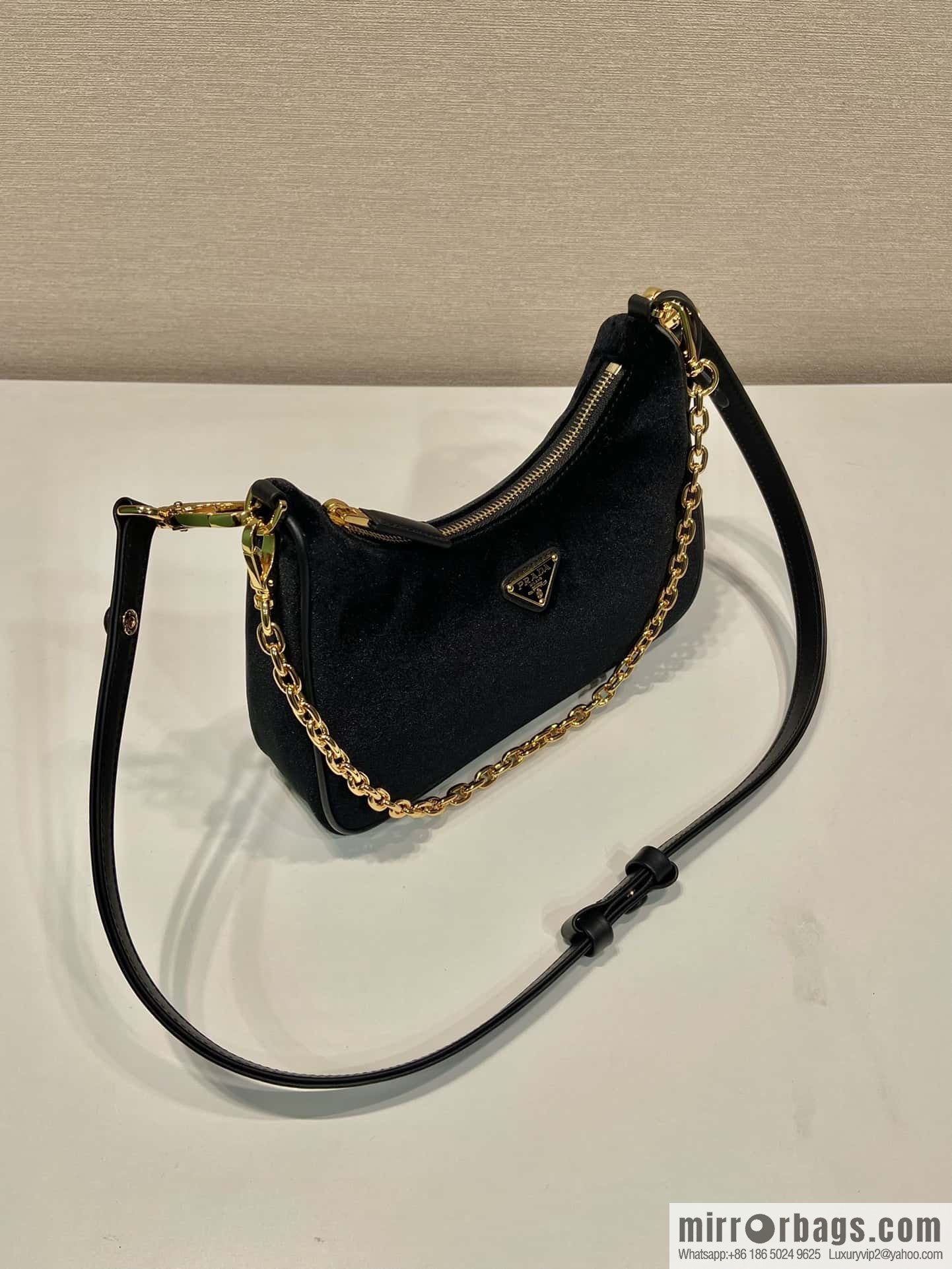 PRADA Velvet Hobo 🎉 1 BC 204 Hand Carry/Underarm Bag/Crossbody Bag