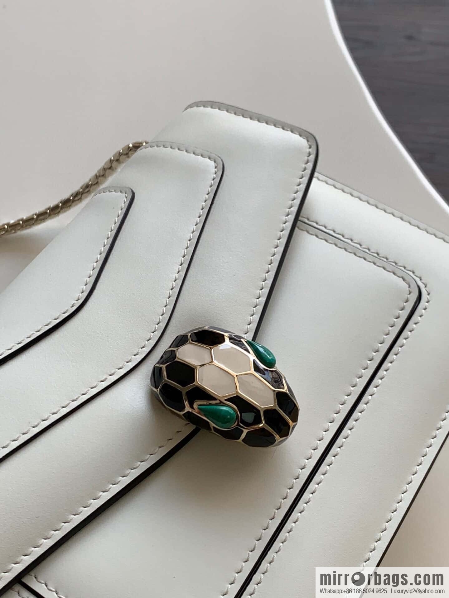 BVLGARI Bulgari Serpenti Forever crossbody bag 289672 Premium agate white