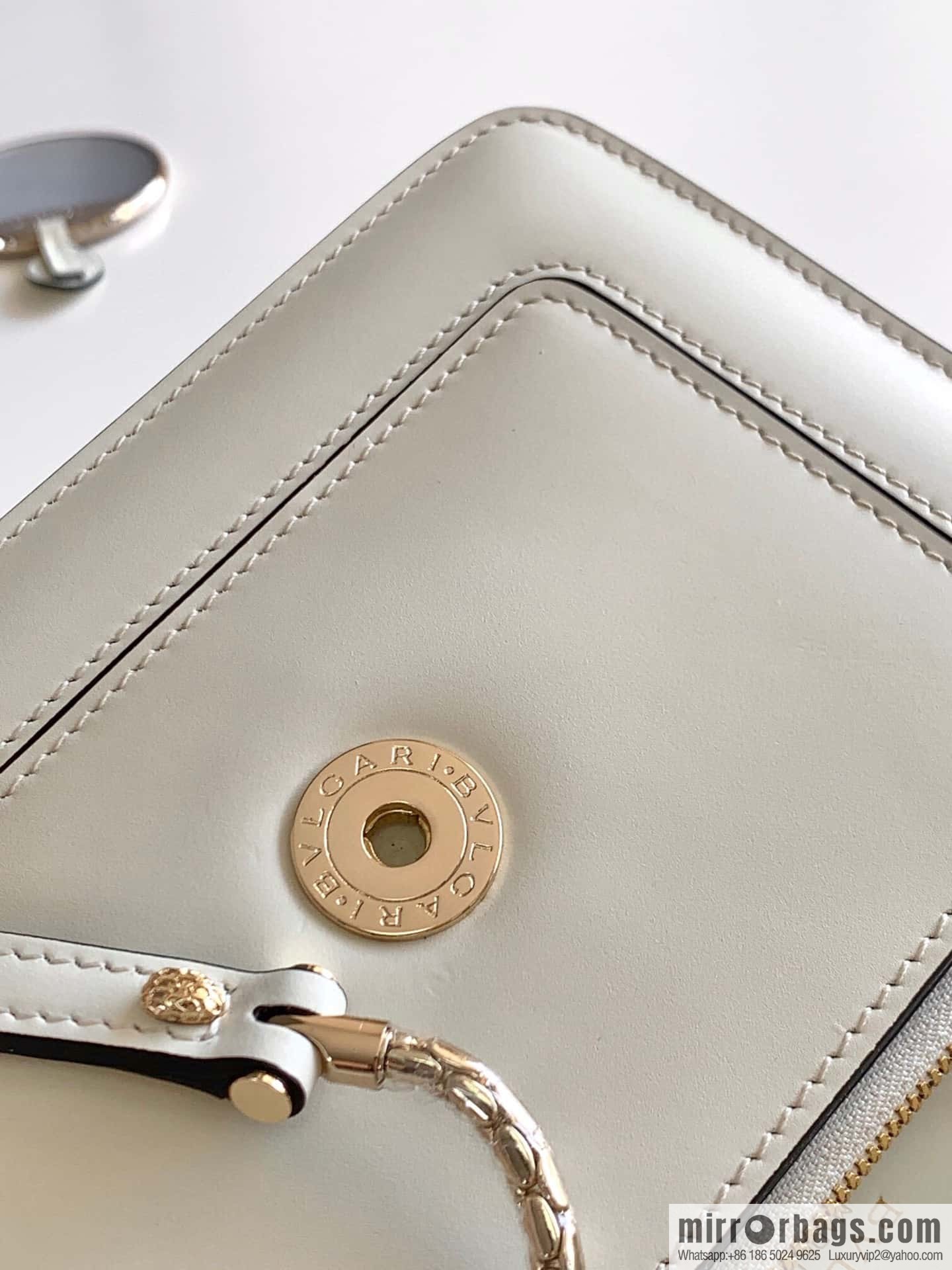 BVLGARI Bulgari Serpenti Forever crossbody bag 289672 Premium agate white
