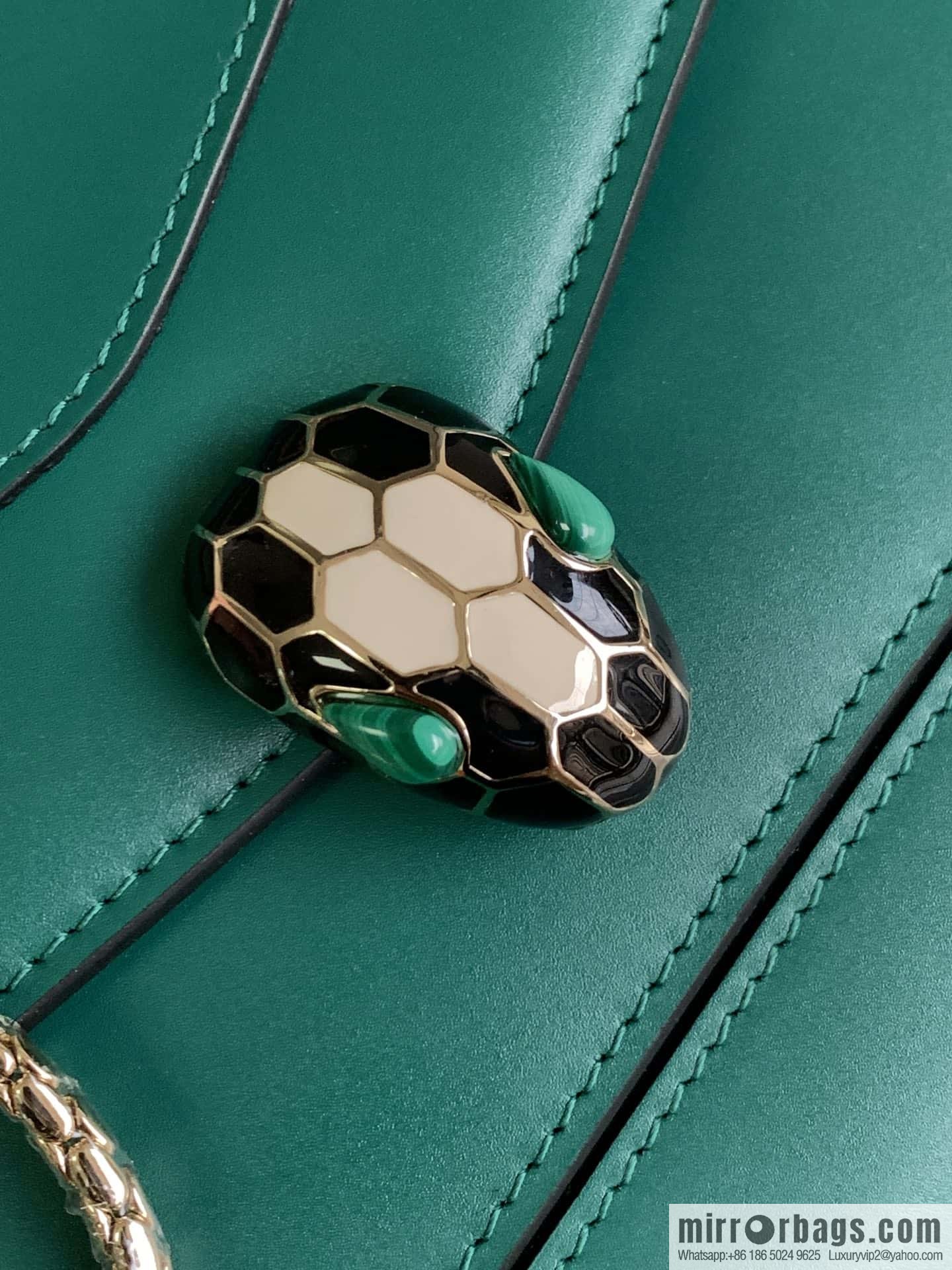 BVLGARI Bulgari crossbody bag 290323 emerald 25CM