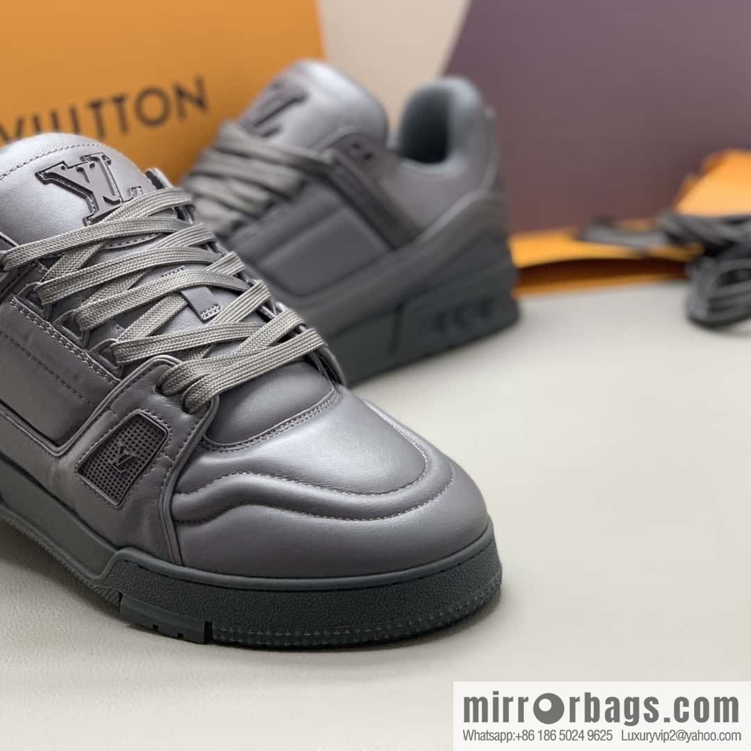 LV men's sports and leisure shoes