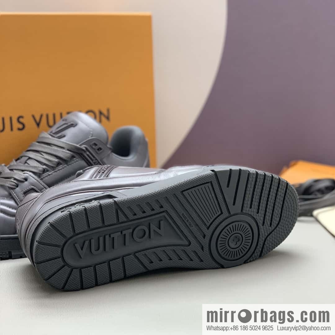 LV men's sports and leisure shoes
