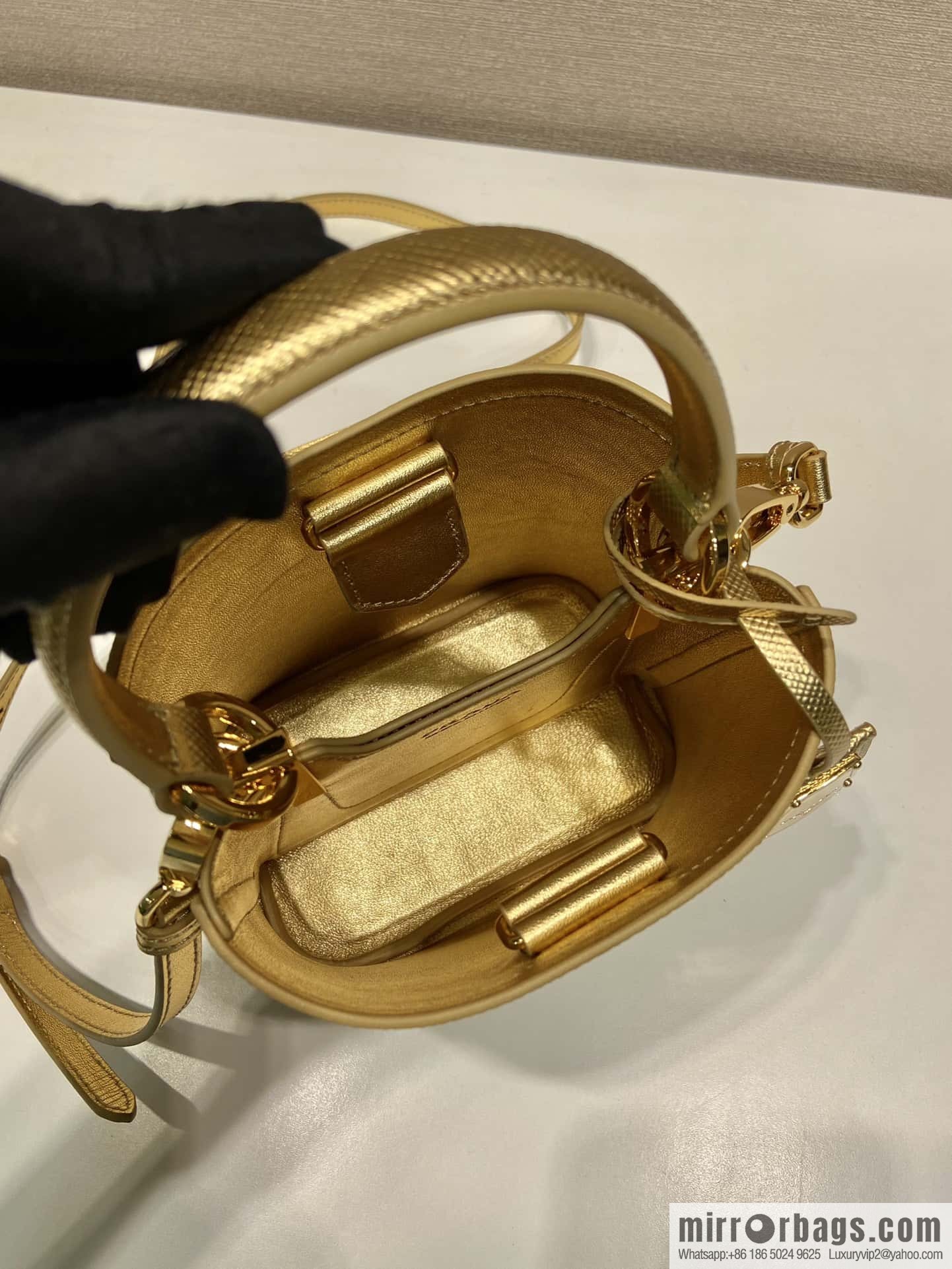 PRADA new color bucket bag 🎉 1BA373 gold