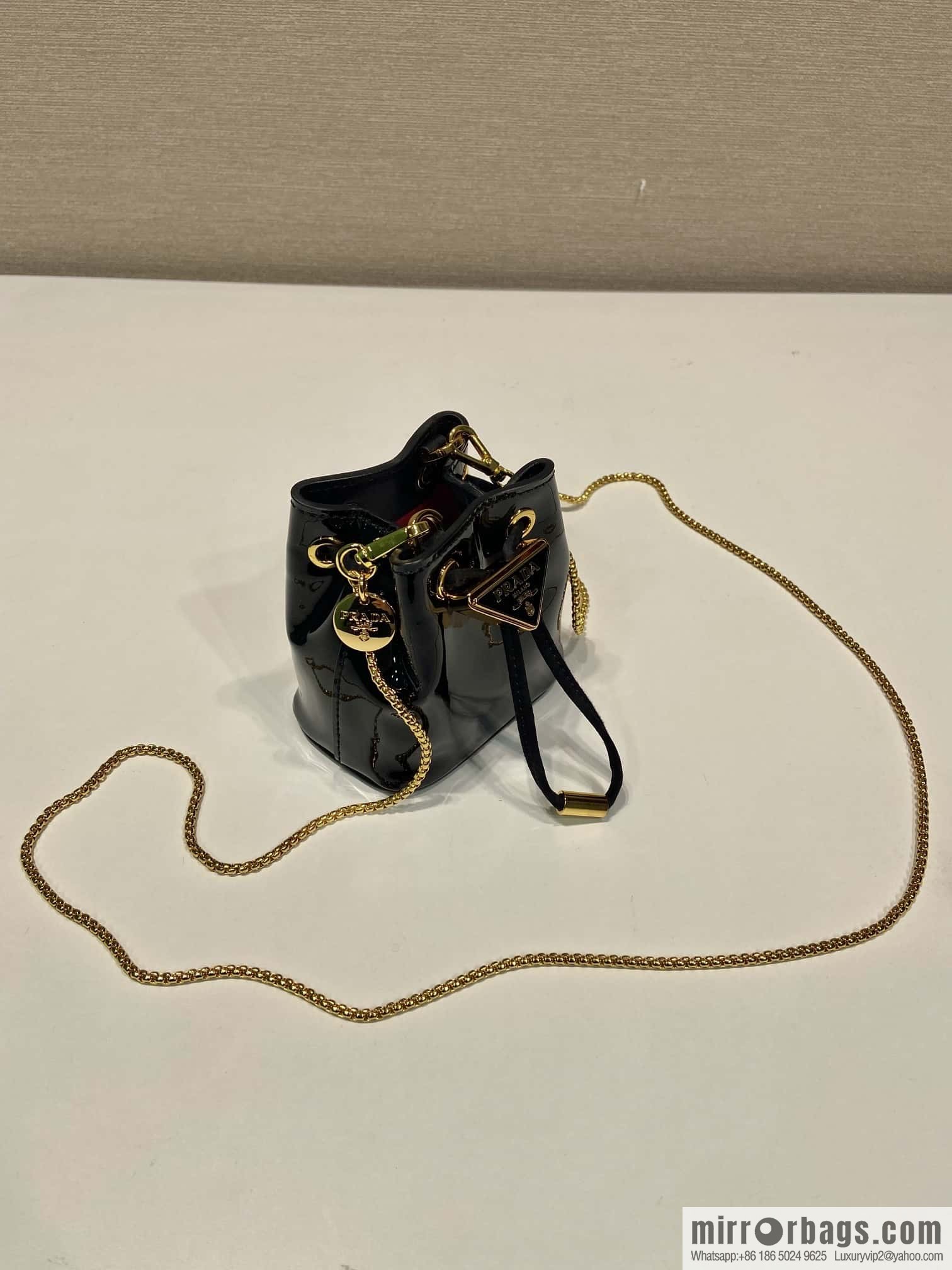 PRADA patent leather bucket 🎉 1NR016 black